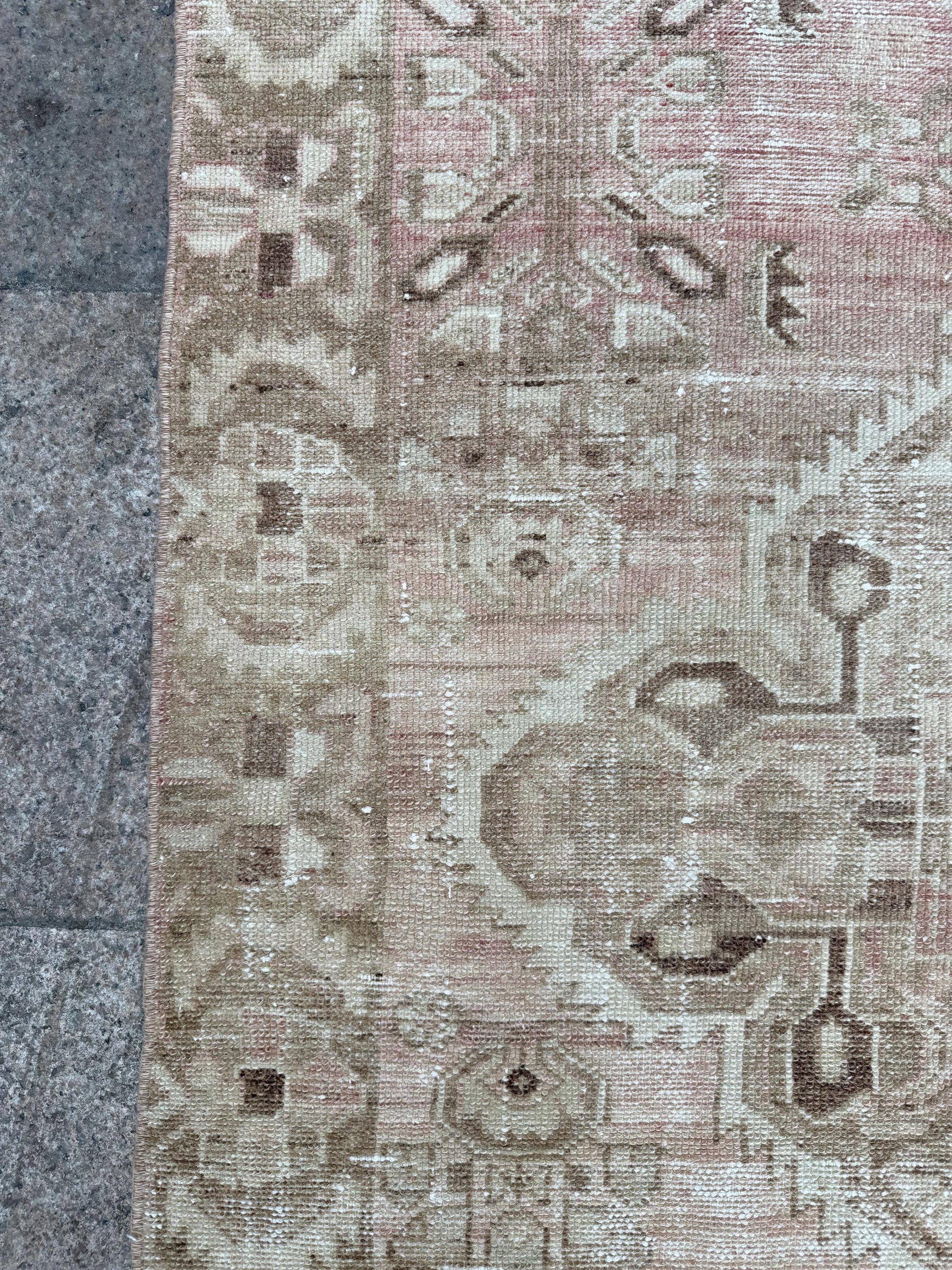 3'3"x10' feet Vintage Anatolian Wool Runner Rug,Geometric Decoritive Pink Rug ,502