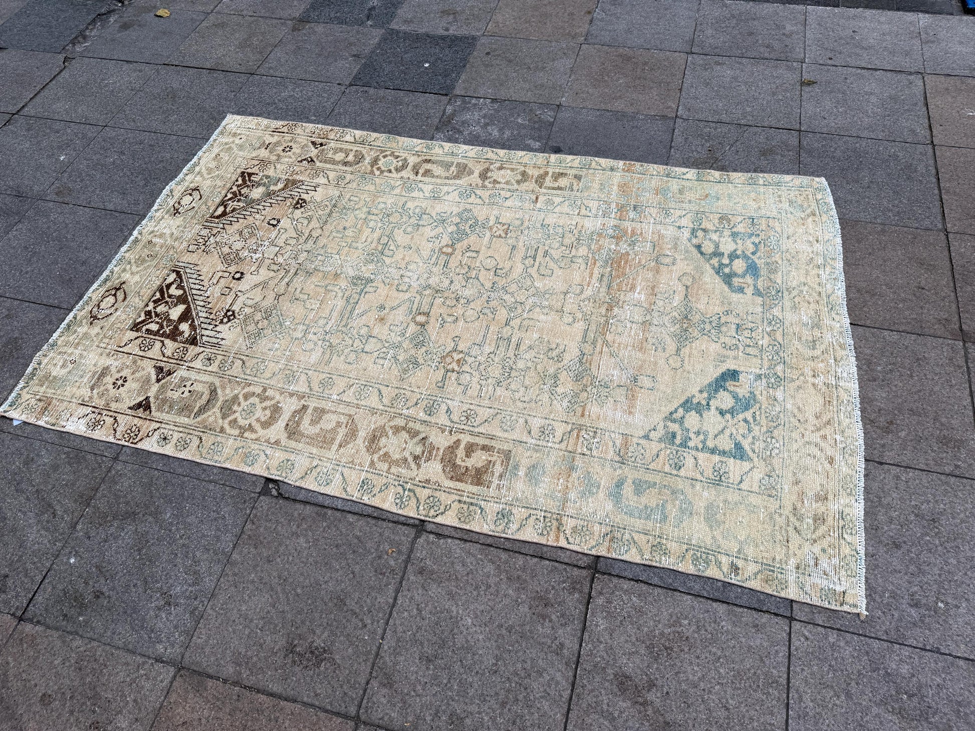 4'4"x6'11" feet Vintage Turkish Anatolian Rug,beige Floral Rug,130