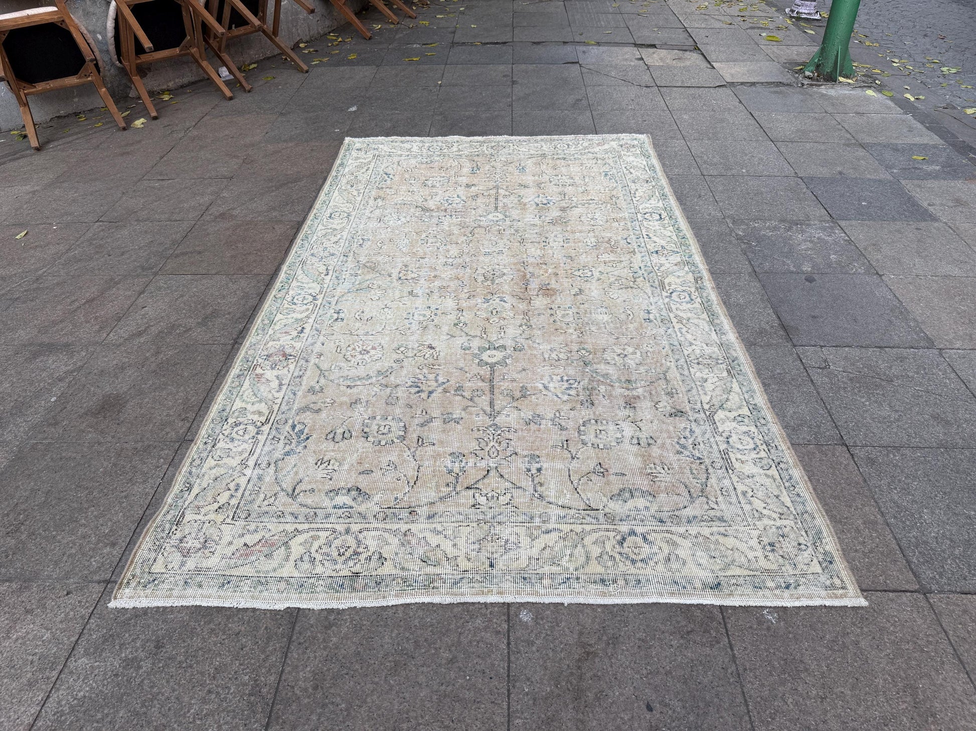 4'9"x8'2" feet Vintage Anatolian Wool Rug,Floral Decoritive Beige Rug ,132