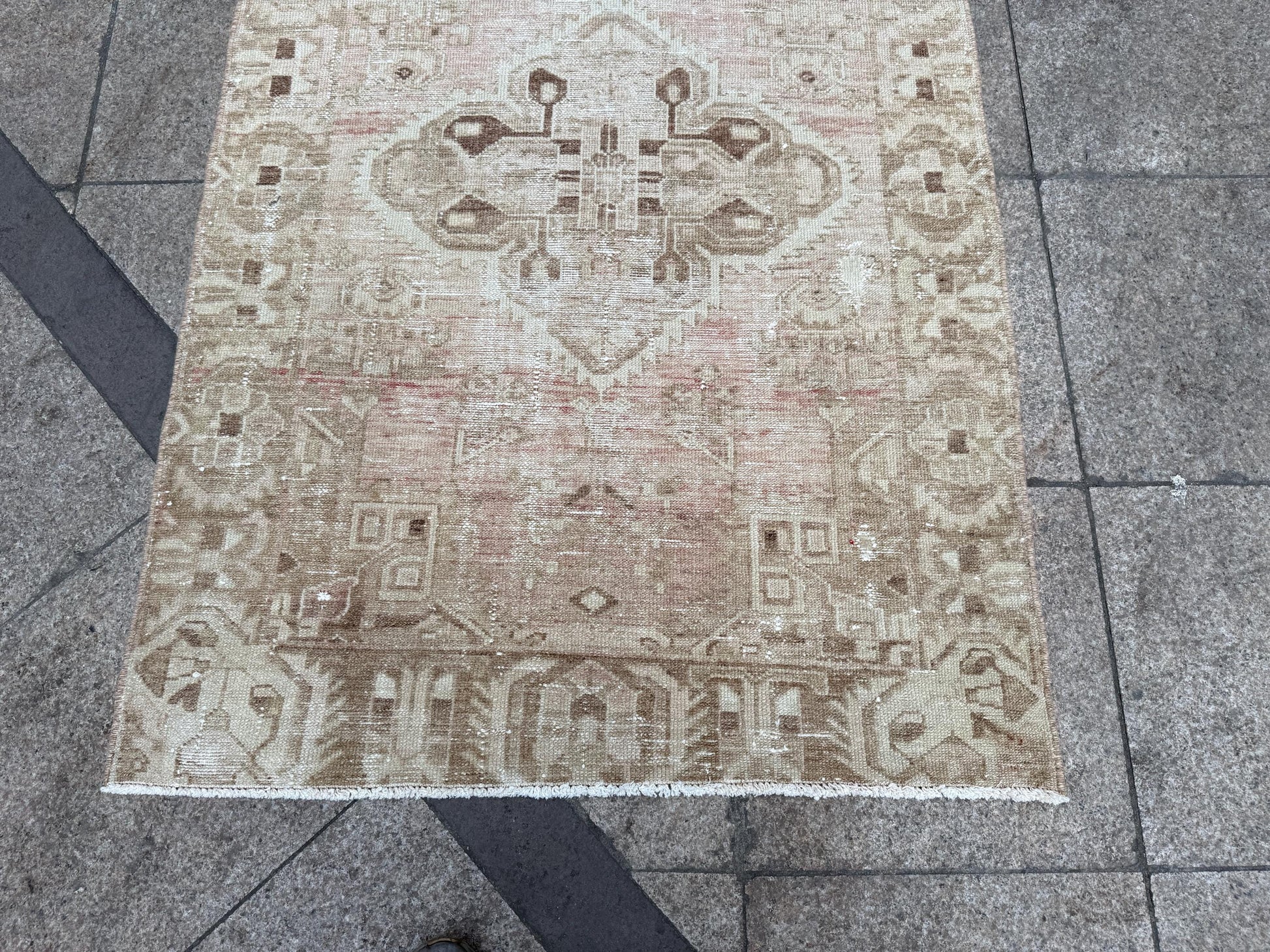 3'3"x10' feet Vintage Anatolian Wool Runner Rug,Geometric Decoritive Pink Rug ,502