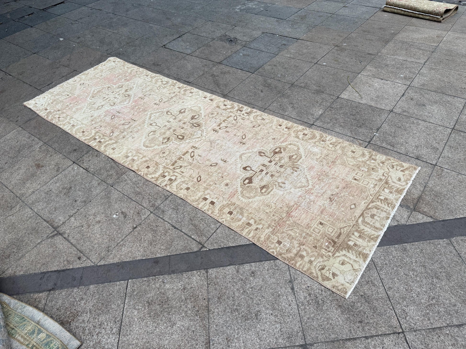 3'3"x10' feet Vintage Anatolian Wool Runner Rug,Geometric Decoritive Pink Rug ,502