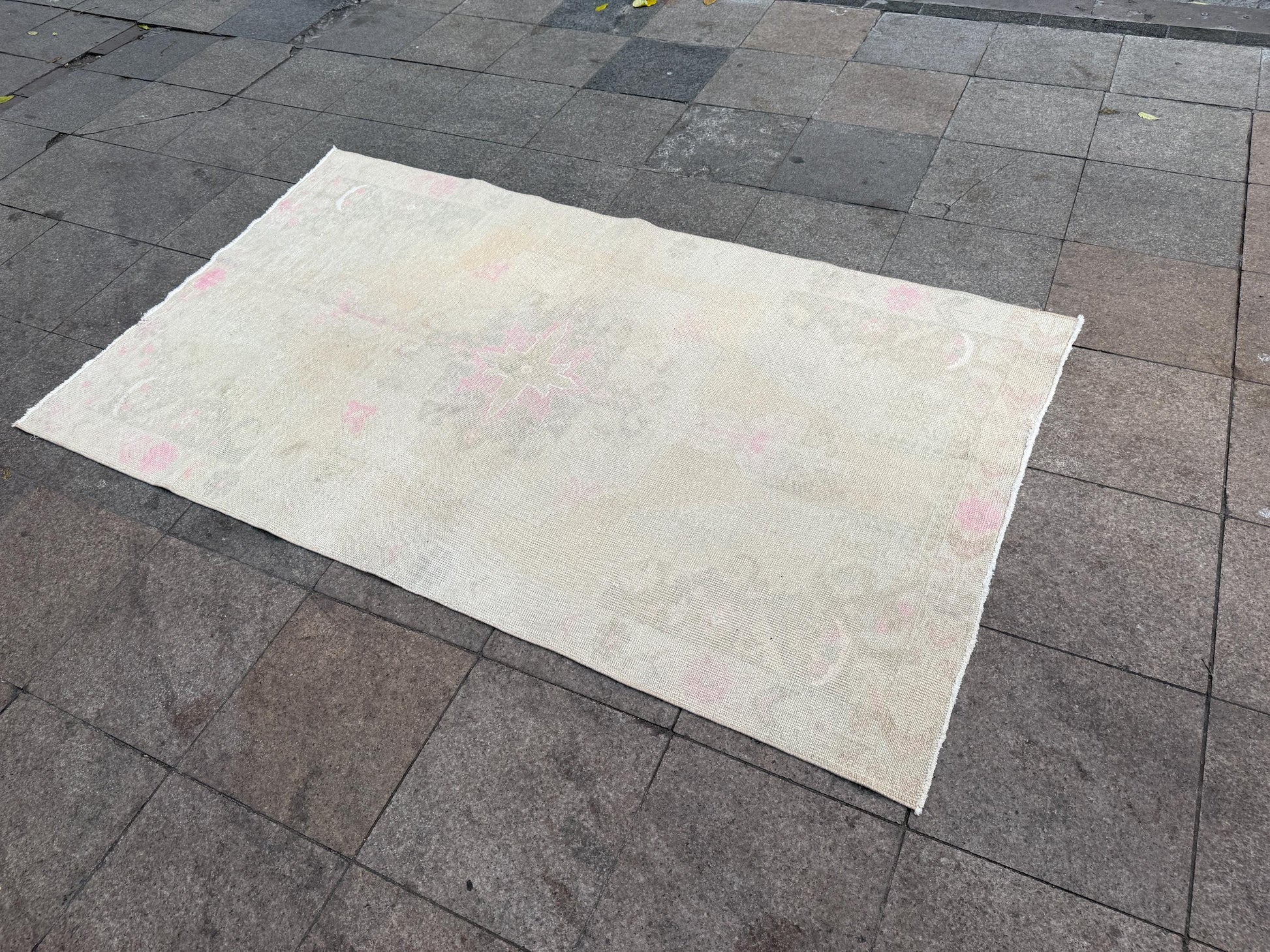 4'3"x7'3" feet Vintage Turkish Anatolian Rug,Beige Color Rug,407