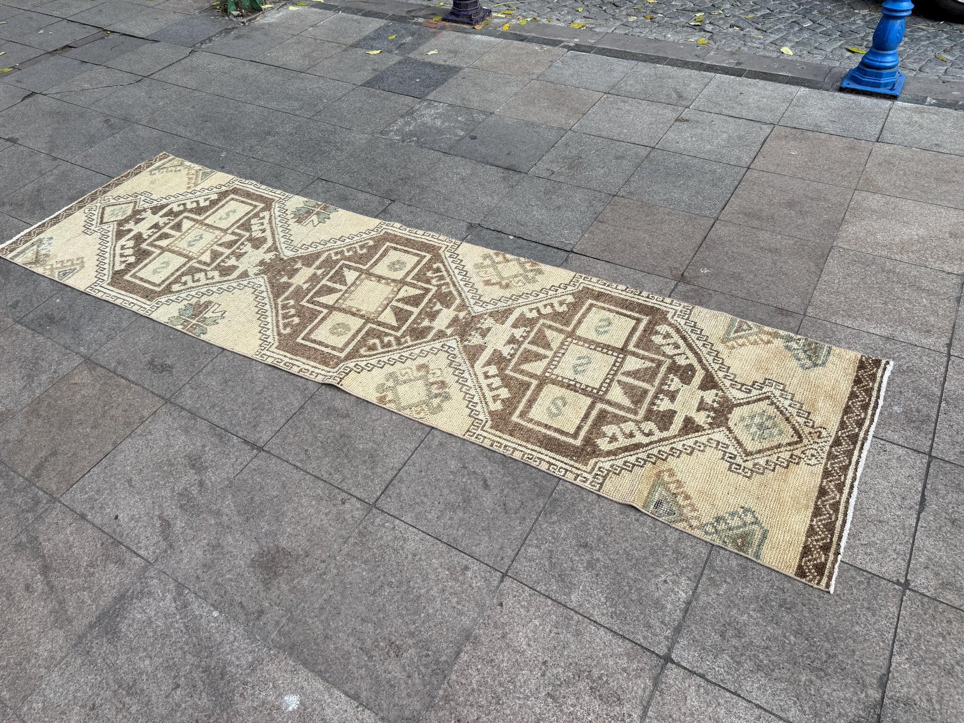 2'8"x10'3" feet Vintage Anatolian Wool Runner Rug,Geometric Decoritive Beige Rug ,389