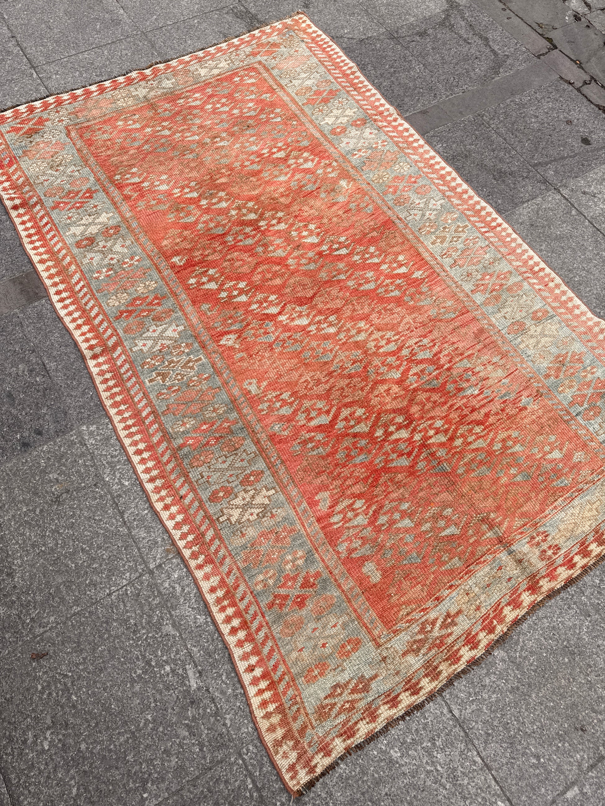 4'3"x7' feet  Vintage Turkish Anatolian Rug,Beige Color Rug,202