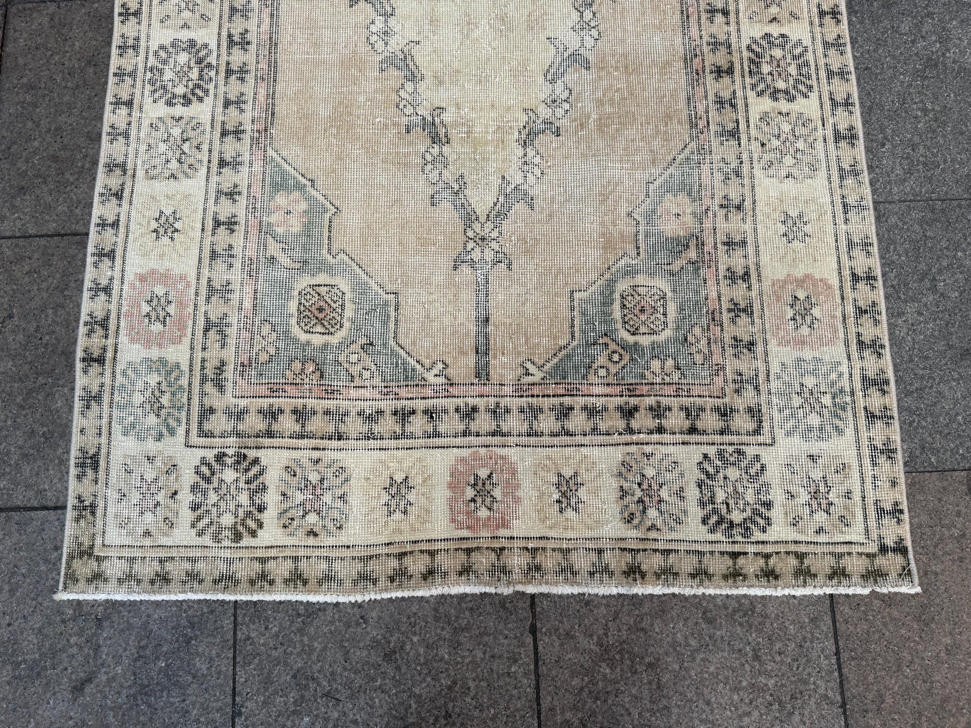 3'10"x6'9" feet  Vintage Turkish Anatolian Rug,Beige Color Rug,435