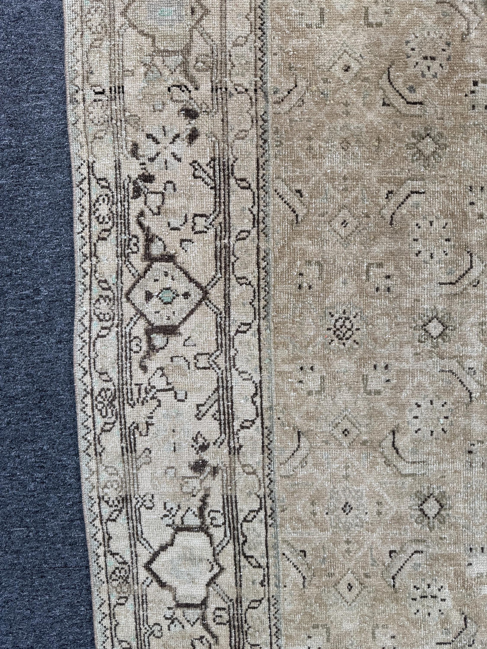 8'4"x10'2" feet Vintage Turkish Anatolian Rug,Natural Color Rug,46