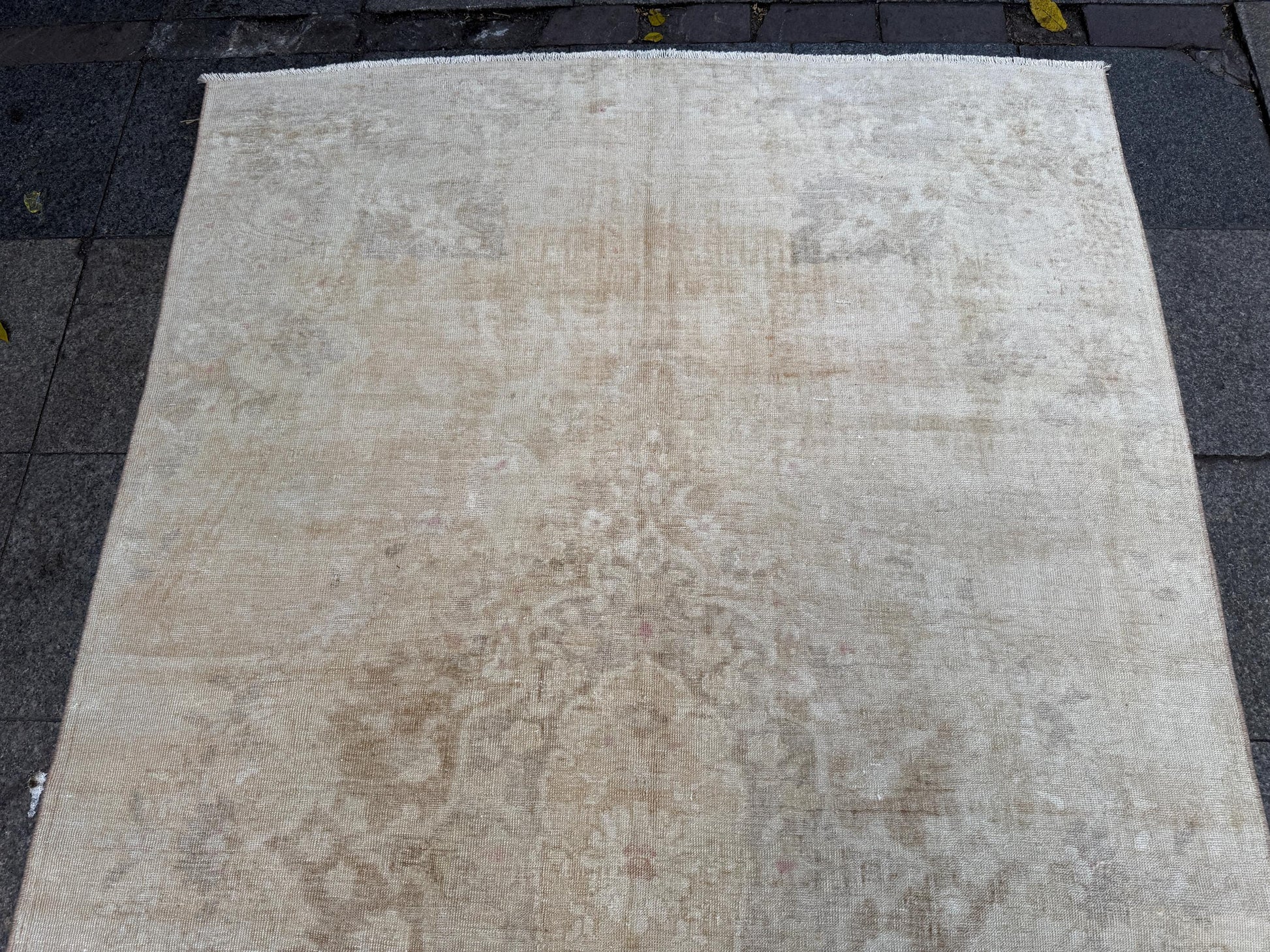 5'3"x8'11" feet Vintage Turkish Anatolian Rug,Beige Floral Rug,58