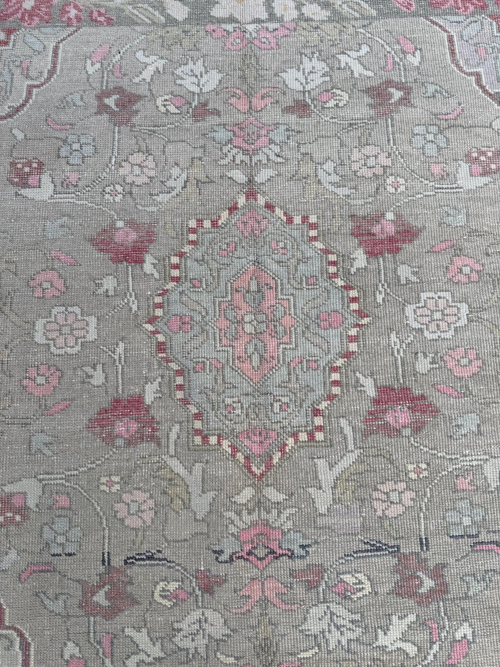 5'x8'3" feet Vintage Turkish Anatolian Rug,Beige color Floral Rug,93