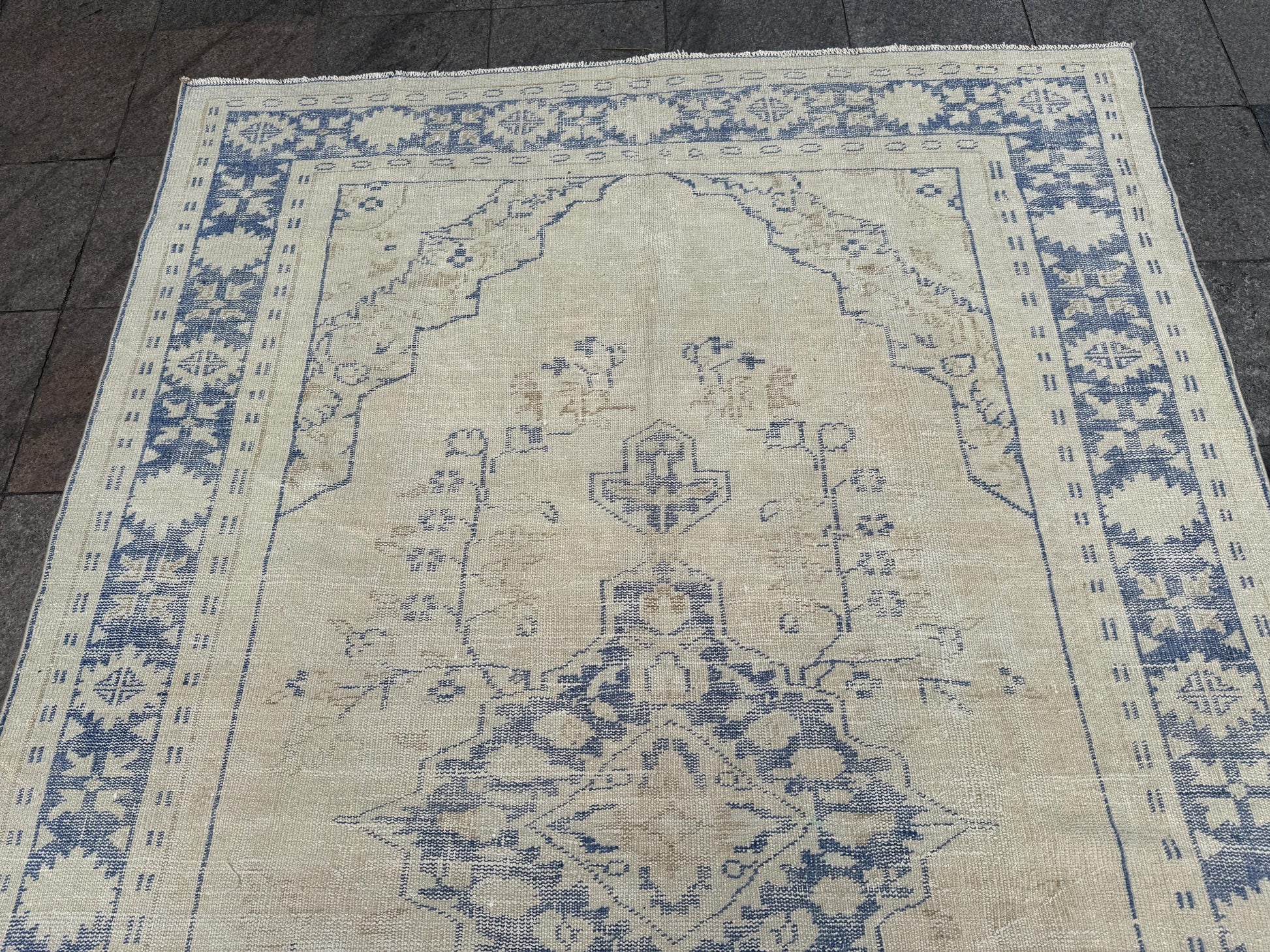 6'9"x10'2" feet Vintage Turkish Anatolian Rug,Blue Floral Rug,52