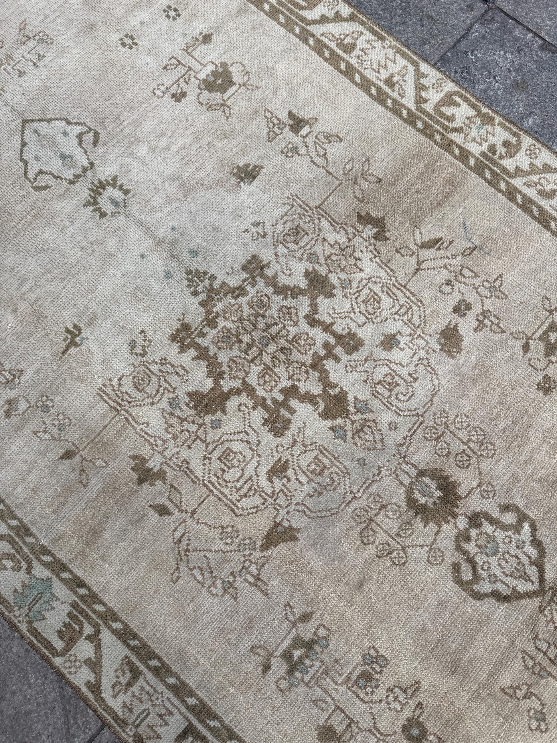 5x10 feet Vintage Turkish Anatolian Rug, Beige Color Floral Wool Rug,586