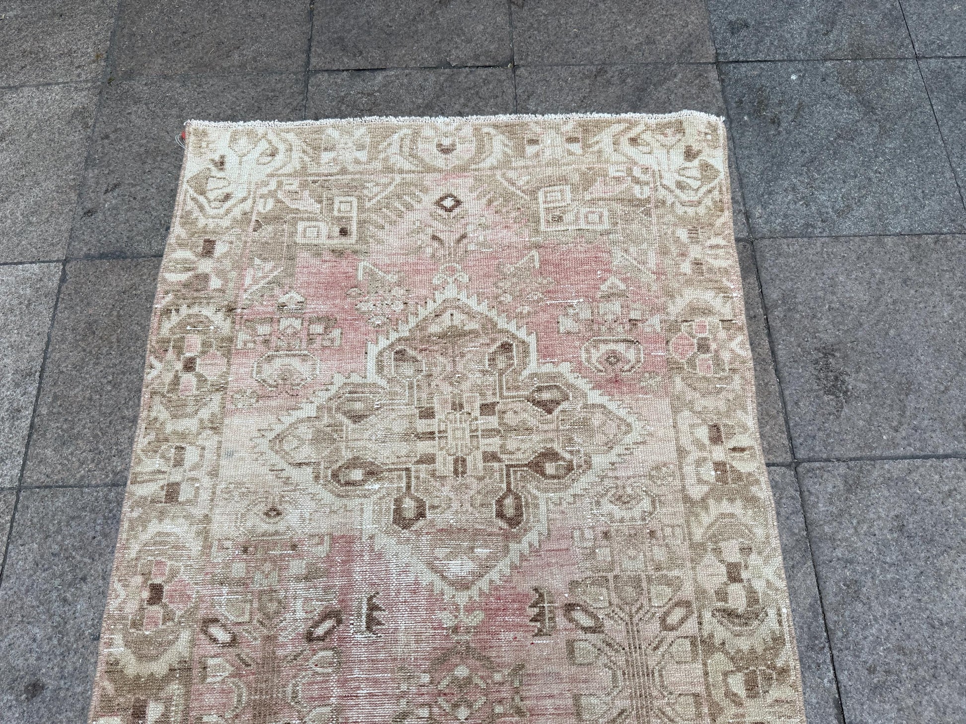 3'3"x10' feet Vintage Anatolian Wool Runner Rug,Geometric Decoritive Pink Rug ,502