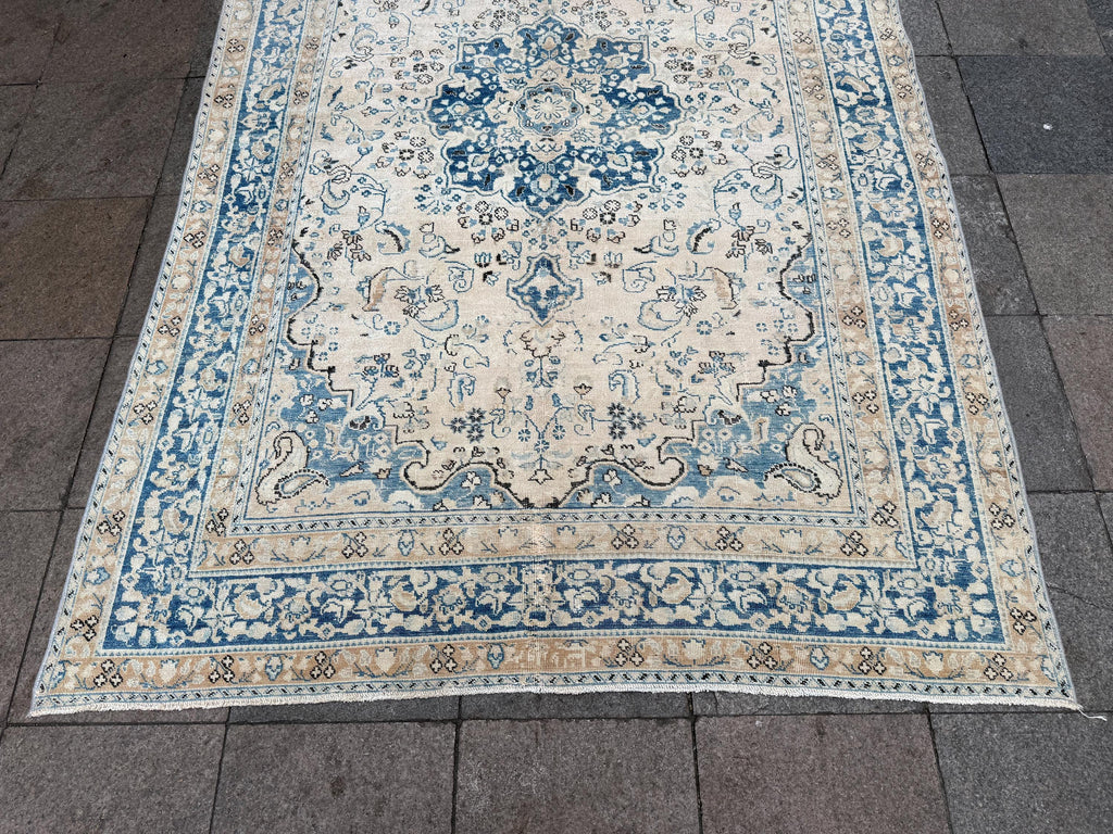 6'2"x9'2" feet Vintage Turkish Anatolian Rug,Beige & Blue Rug,22