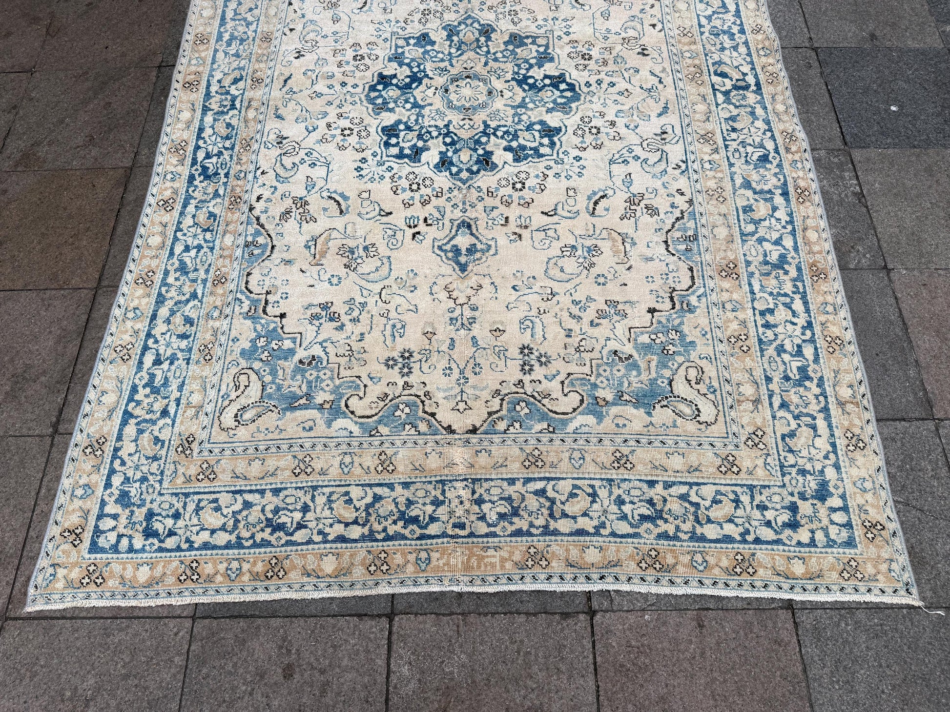6'2"x9'2" feet Vintage Turkish Anatolian Rug,Beige & Blue Rug,22