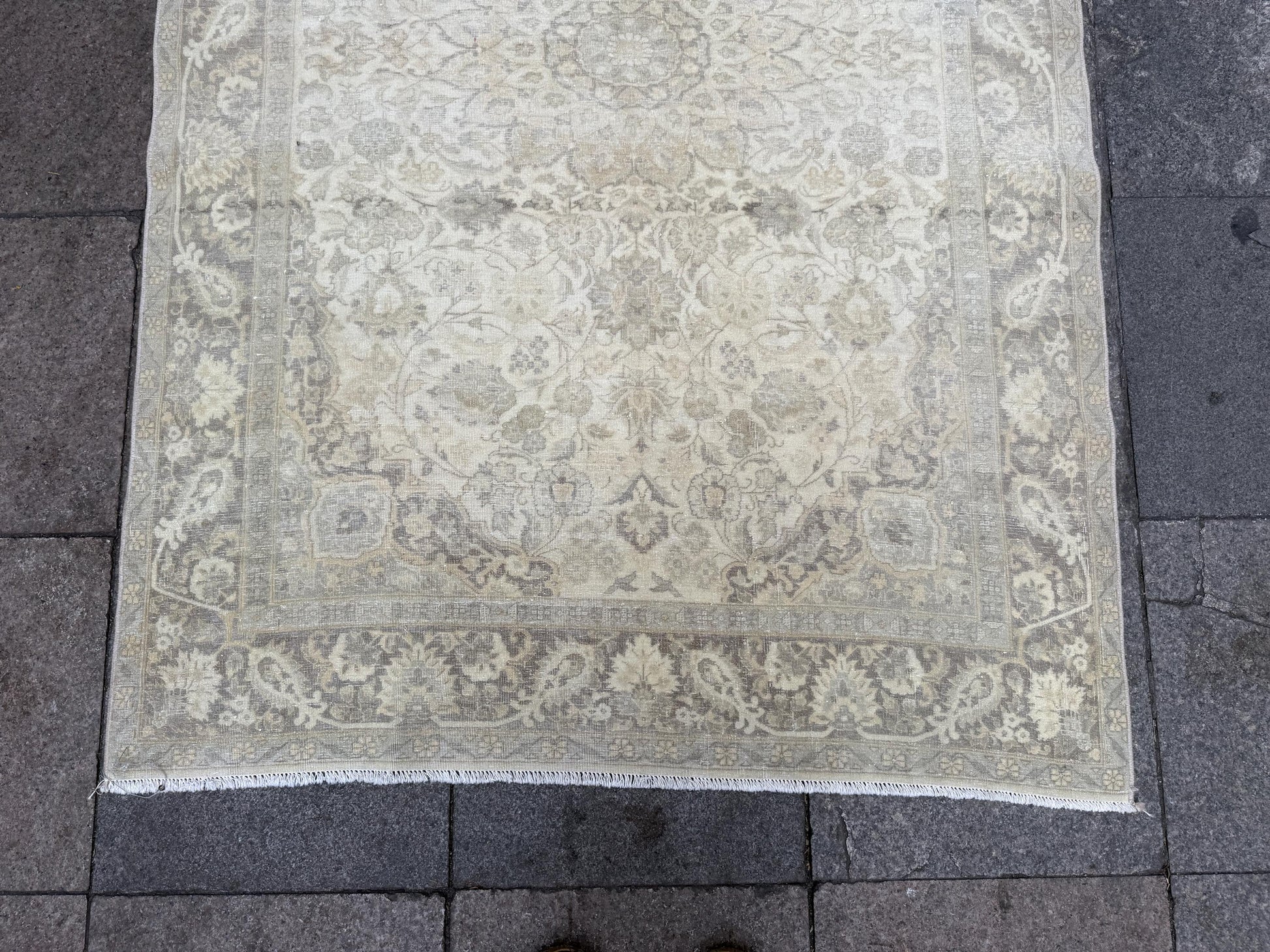 3'11"x5'9" feet Vintage Turkish Anatolian Rug,beige Floral Rug,129