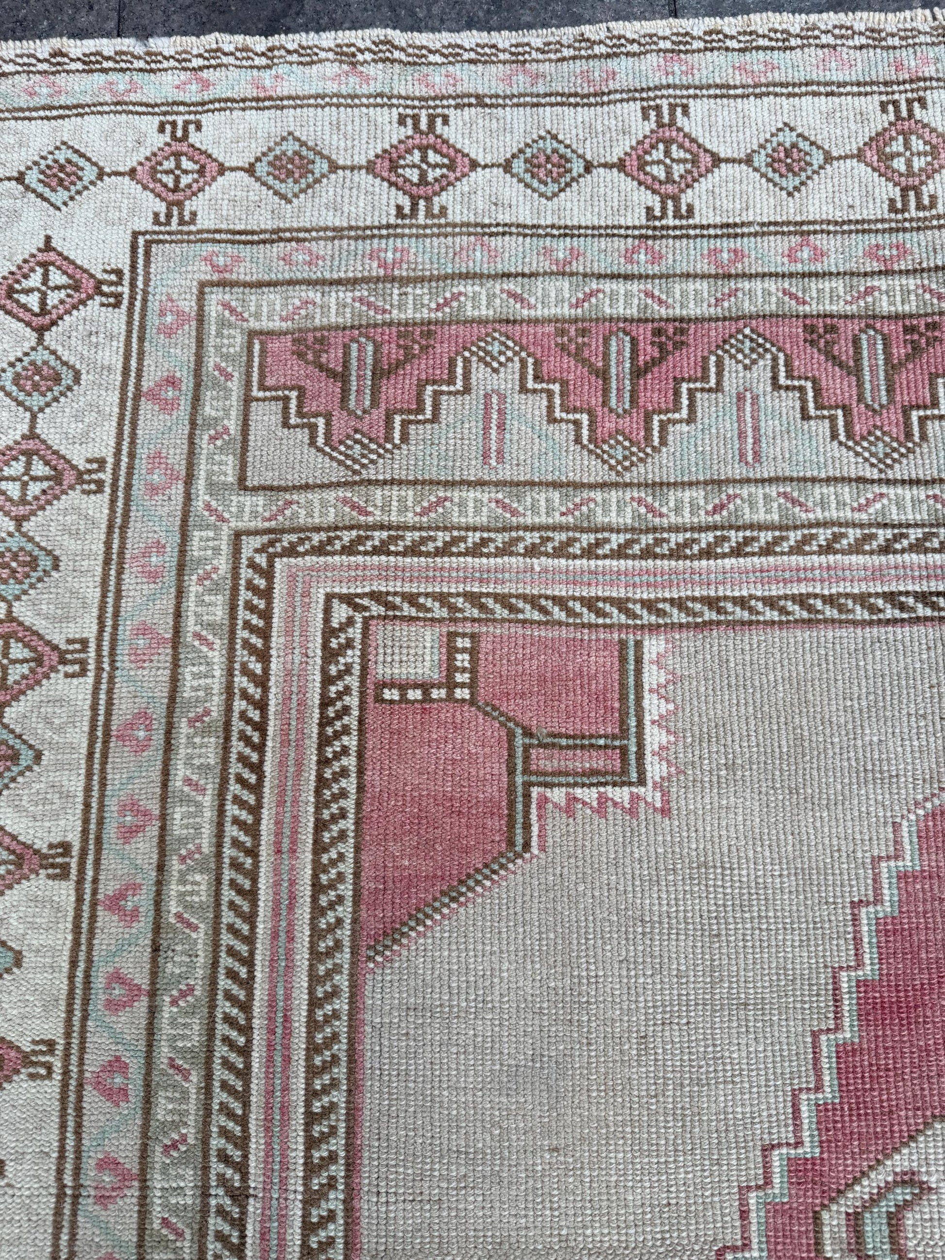 5'3"x10' feet Vintage Turkish Anatolian Rug,Brick Color Rug,757