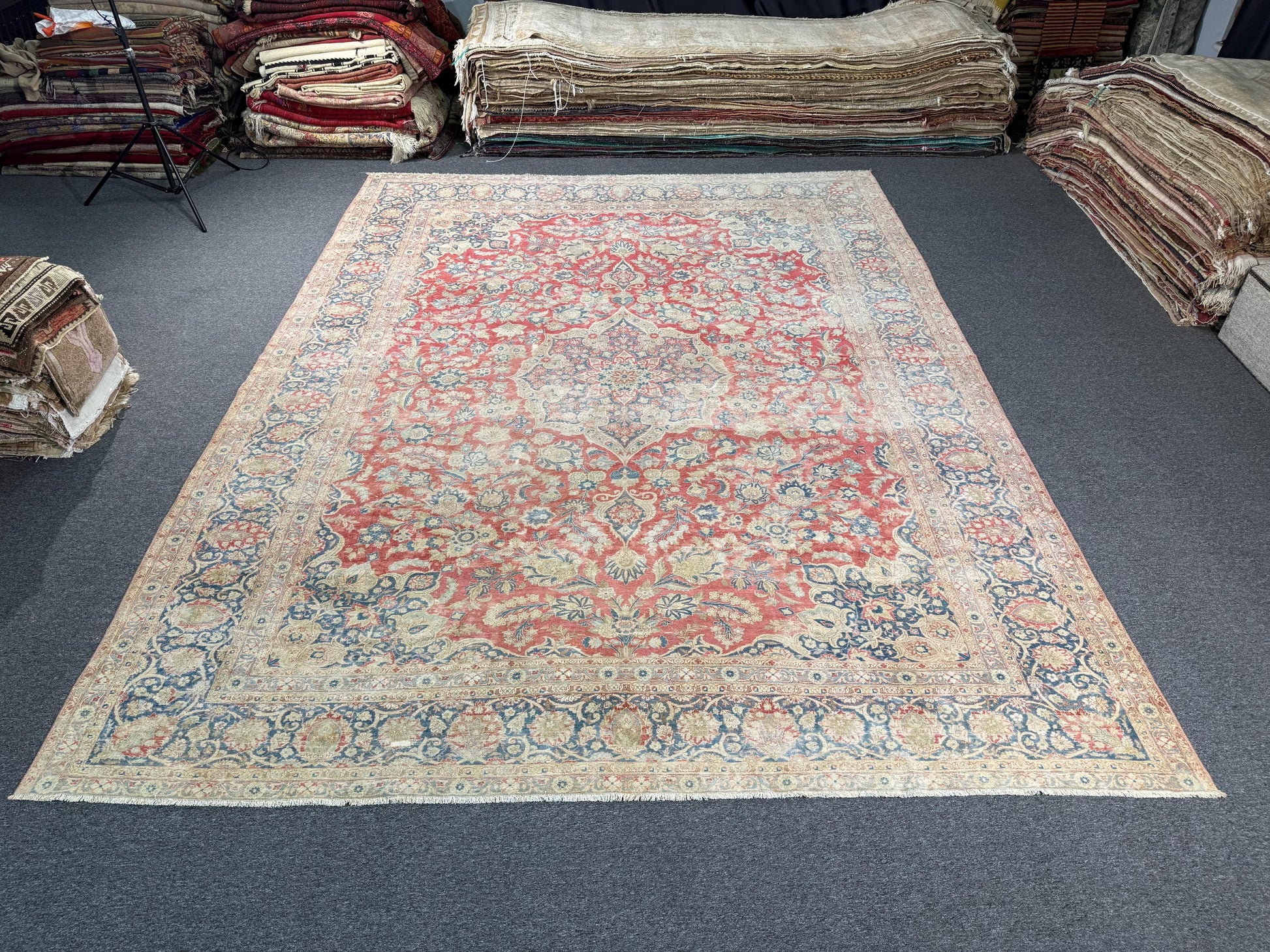 10'6"x13'9" feet Vintage Turkish Anatolian Rug,Red Color Rug,116