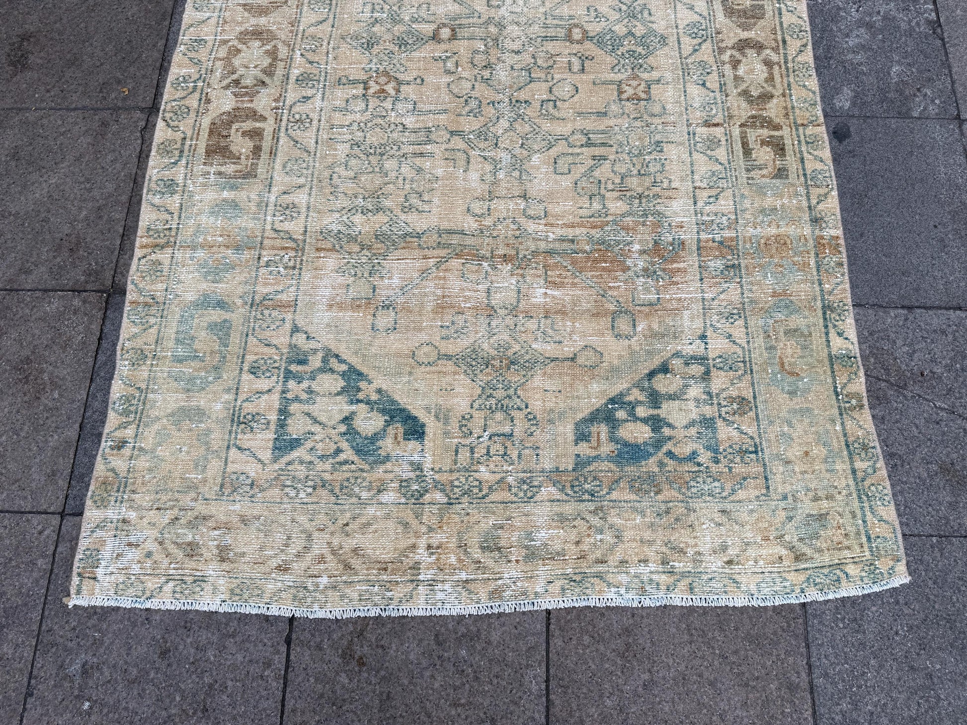 4'4"x6'11" feet Vintage Turkish Anatolian Rug,beige Floral Rug,130