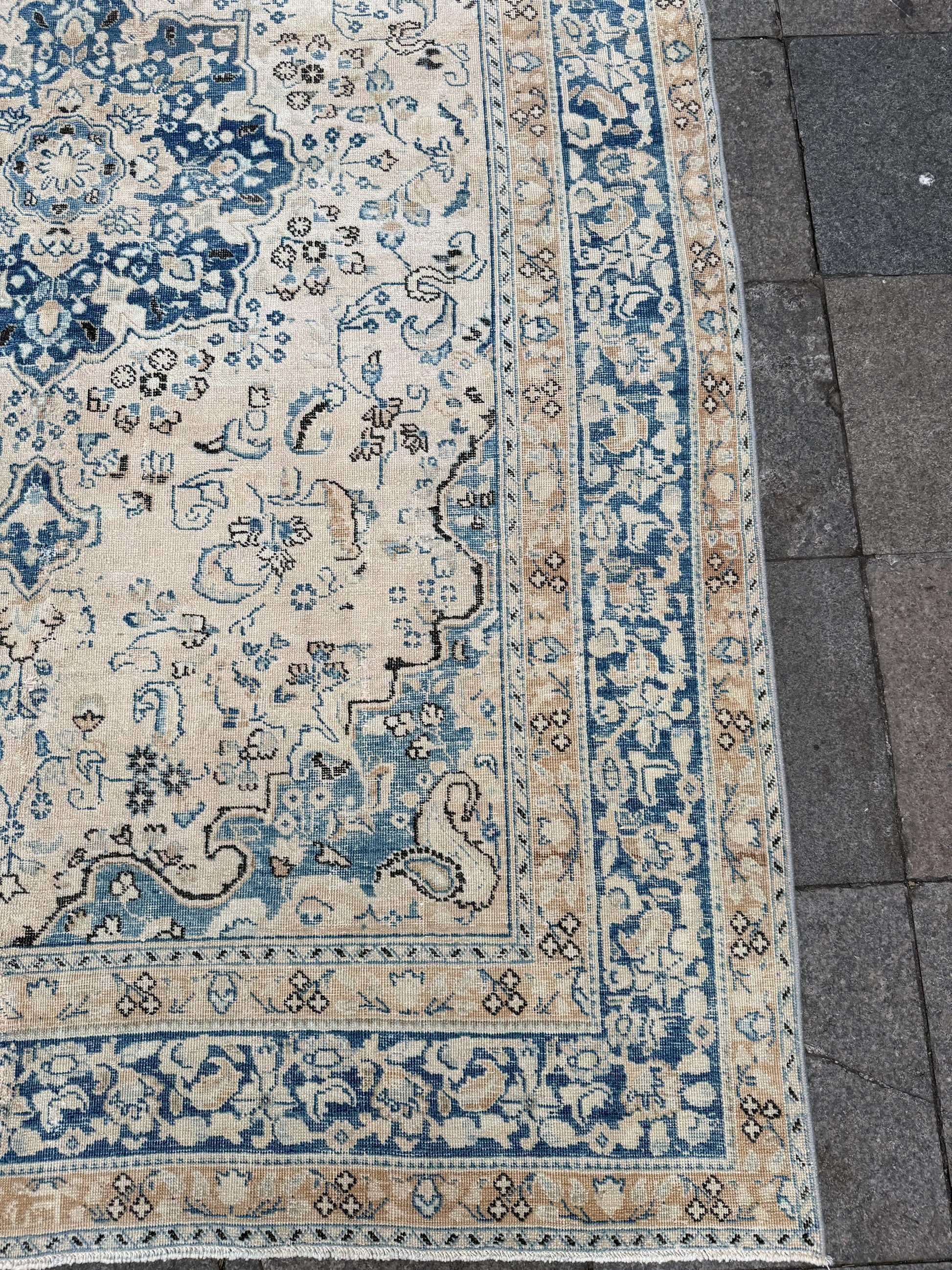 6'2"x9'2" feet Vintage Turkish Anatolian Rug,Beige & Blue Rug,22