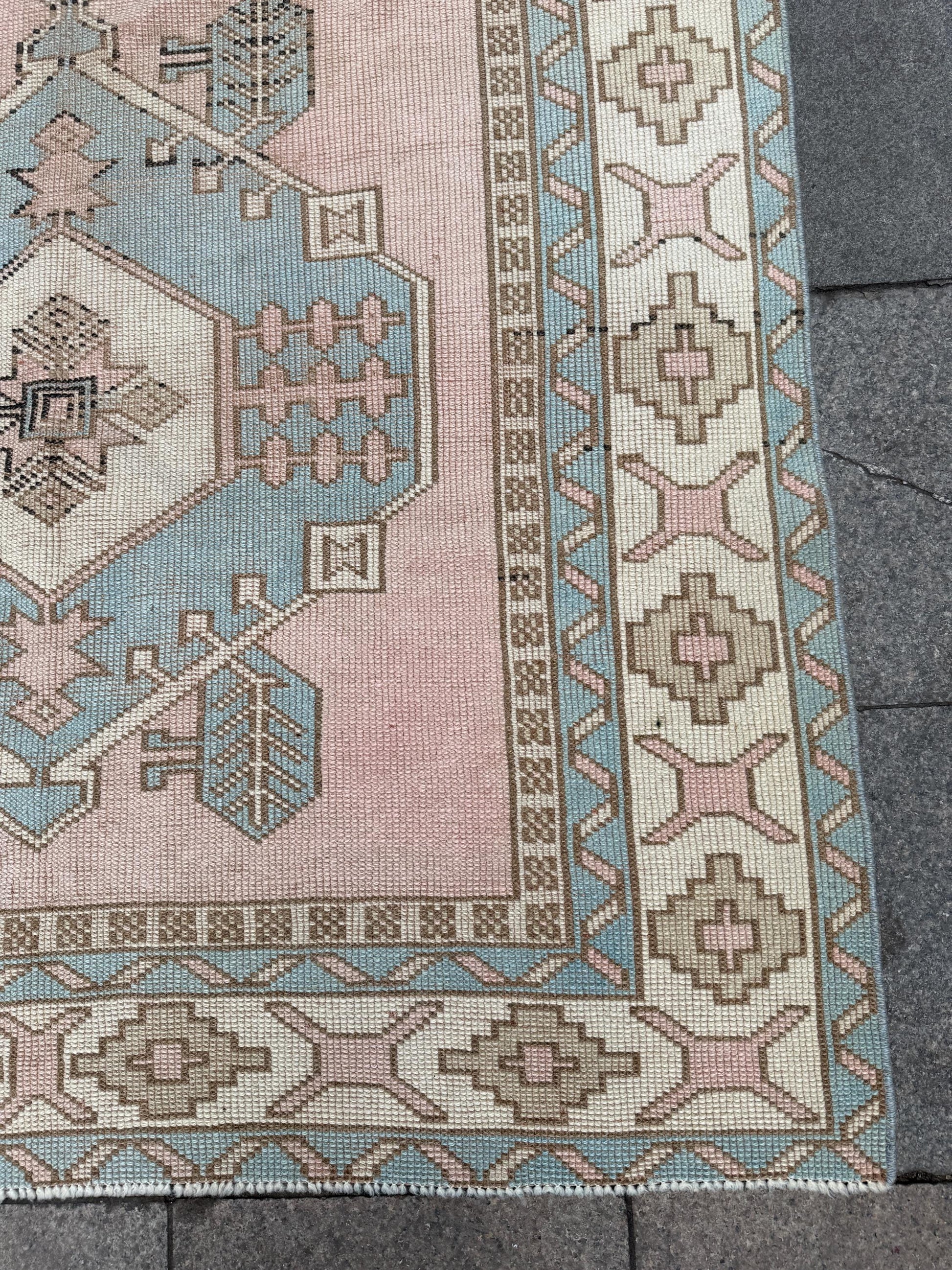 5'x8' feet Vintage Anatolian Wool Rug,Floral Decoritive Pink Rug ,371