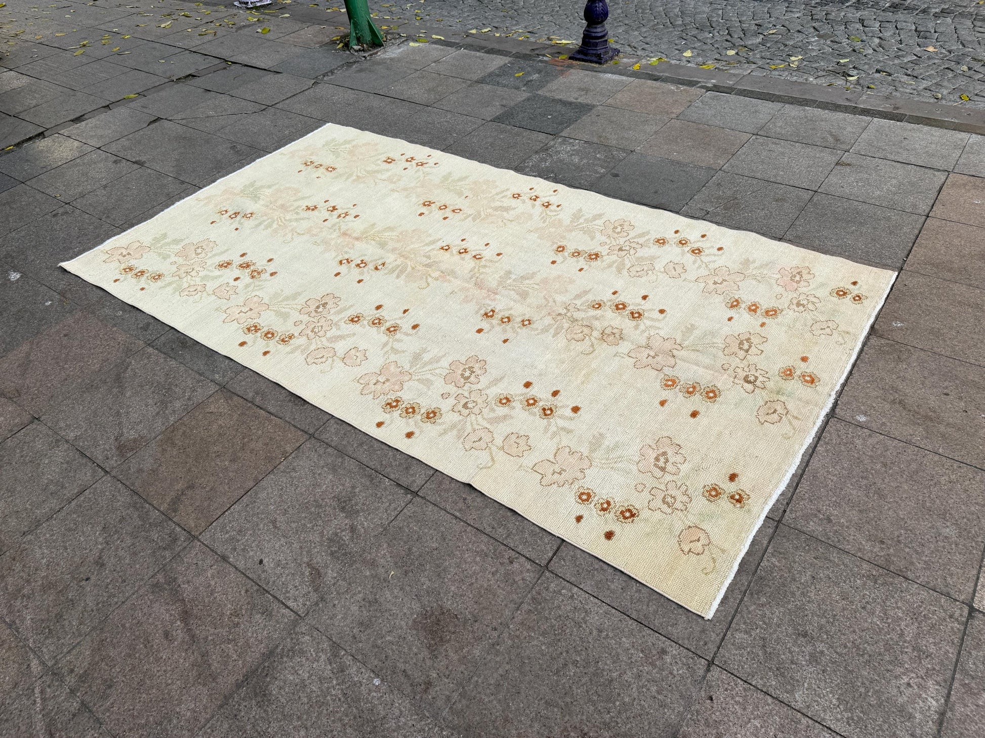 5'x9' feet Vintage Turkish Anatolian Rug,Beige Color Floral Rug,426