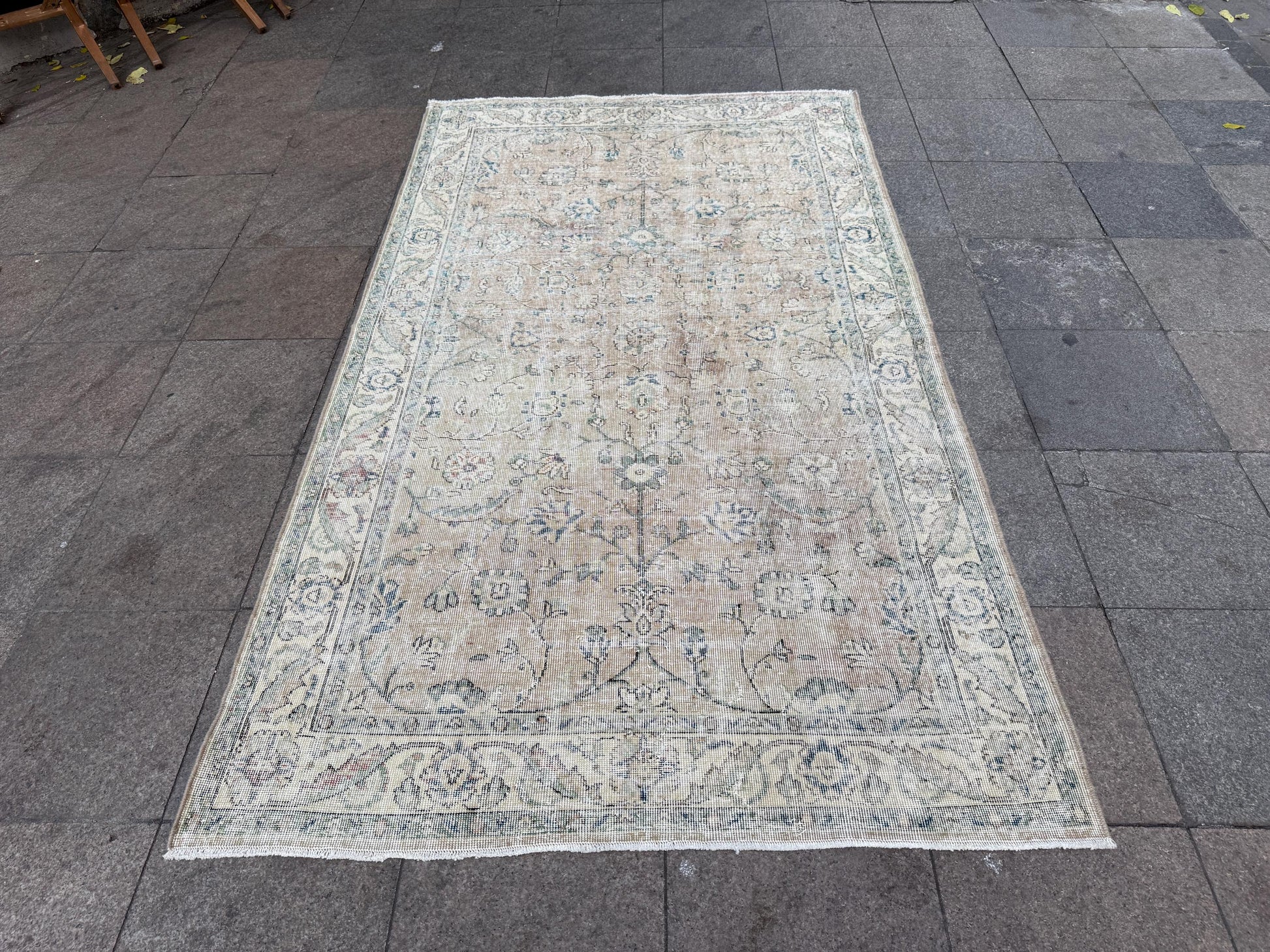 4'9"x8'2" feet Vintage Anatolian Wool Rug,Floral Decoritive Beige Rug ,132
