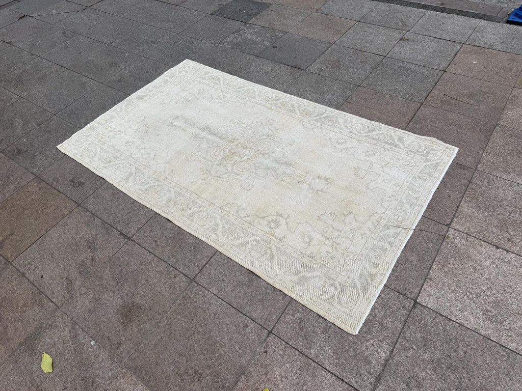 3'10"x6'6" feet  Vintage Turkish Anatolian Rug,Beige Color Rug,888
