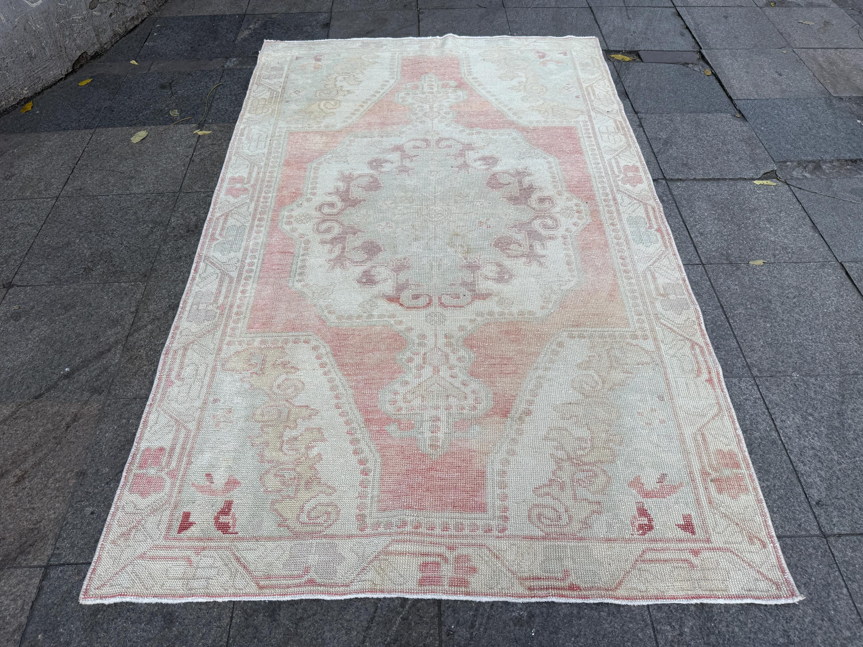 4'9"x7'7" feet Vintage Anatolian Wool Rug,Floral Decoritive Brick color Rug ,287
