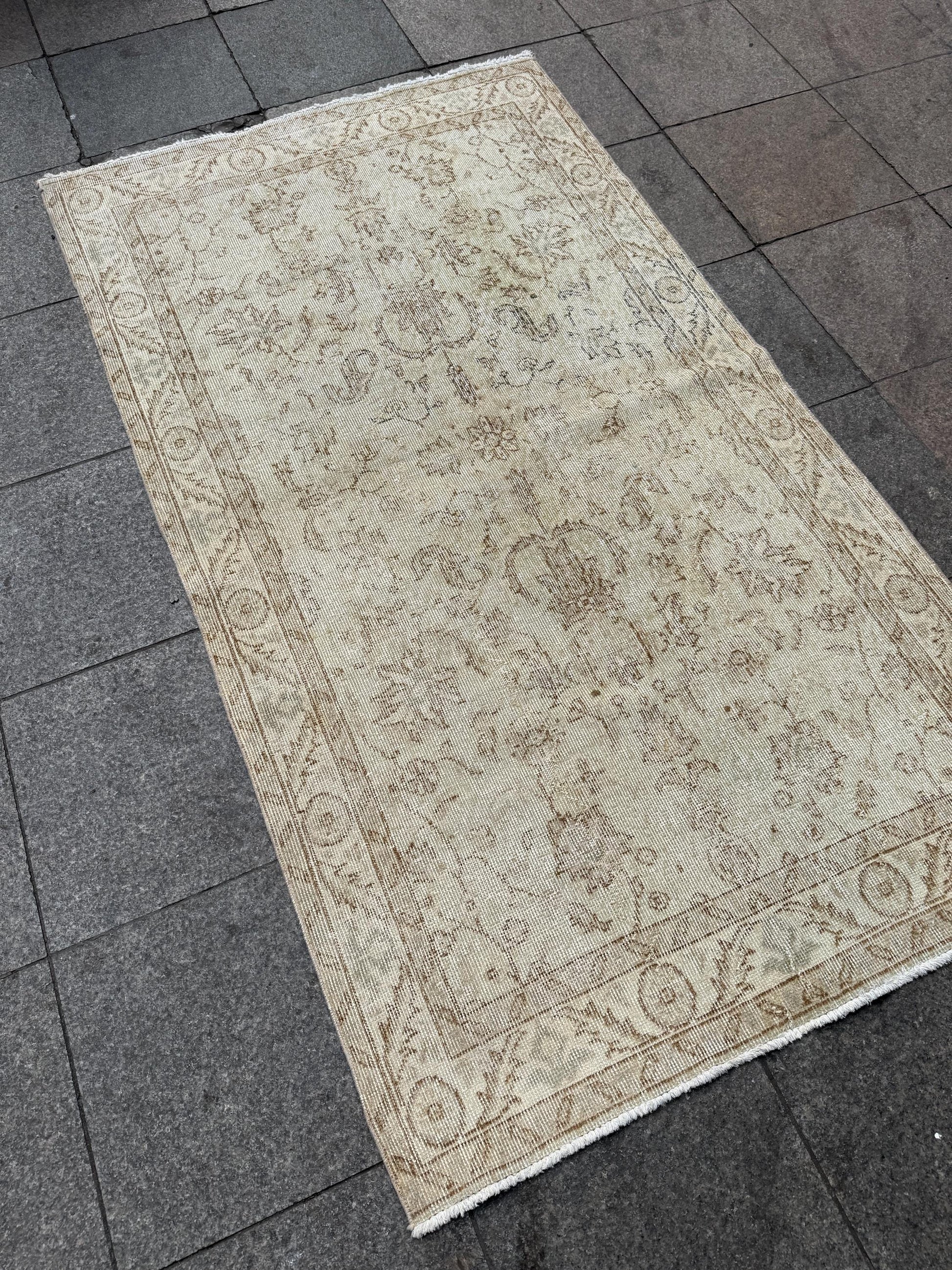 3'10"x6'9" Vintage Anatolian Wool Rug,Floral Decoritive Beige Rug ,357