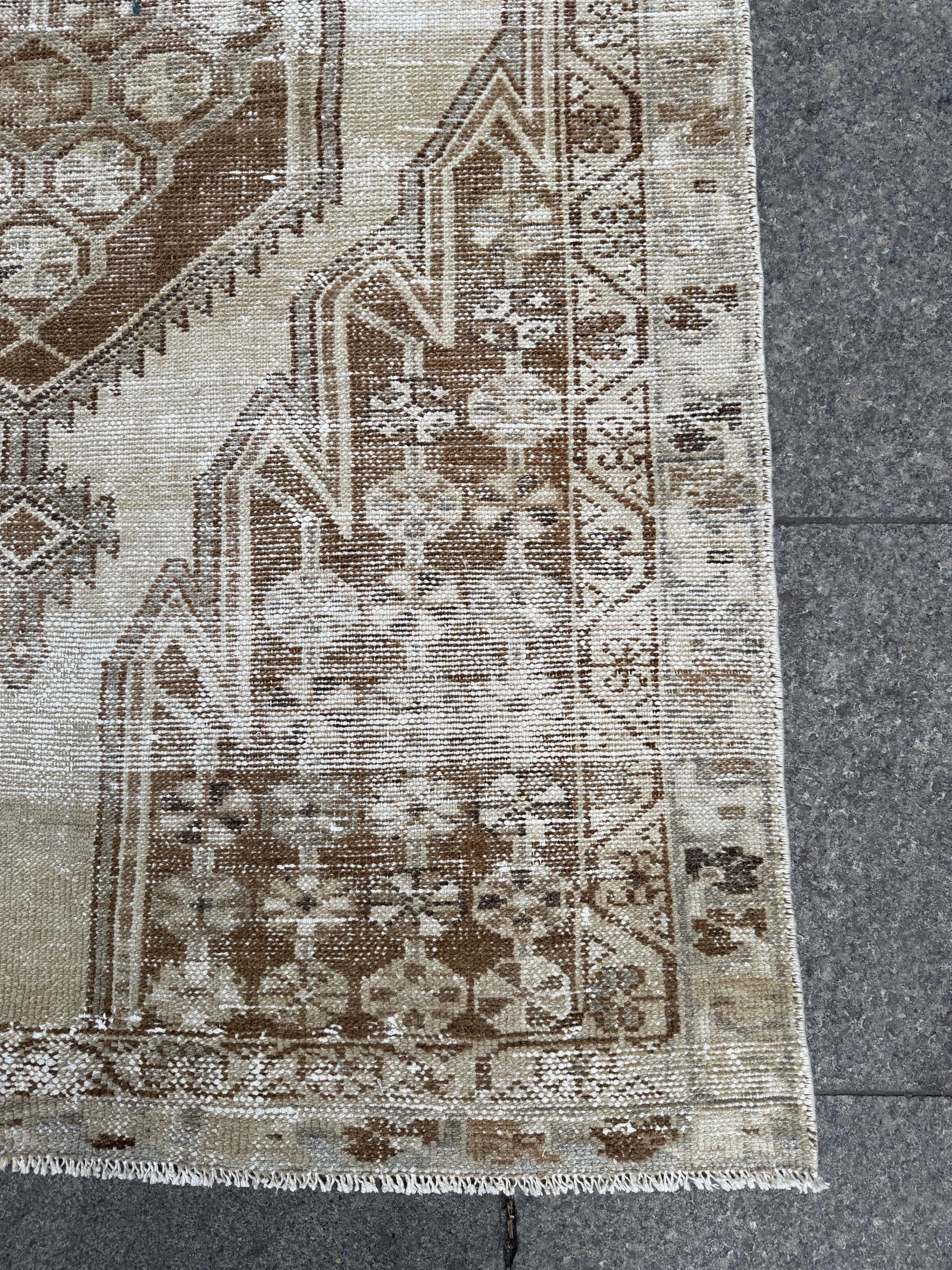 3'10"x6' feet  Vintage Turkish Anatolian Rug,Beige Color Rug,125