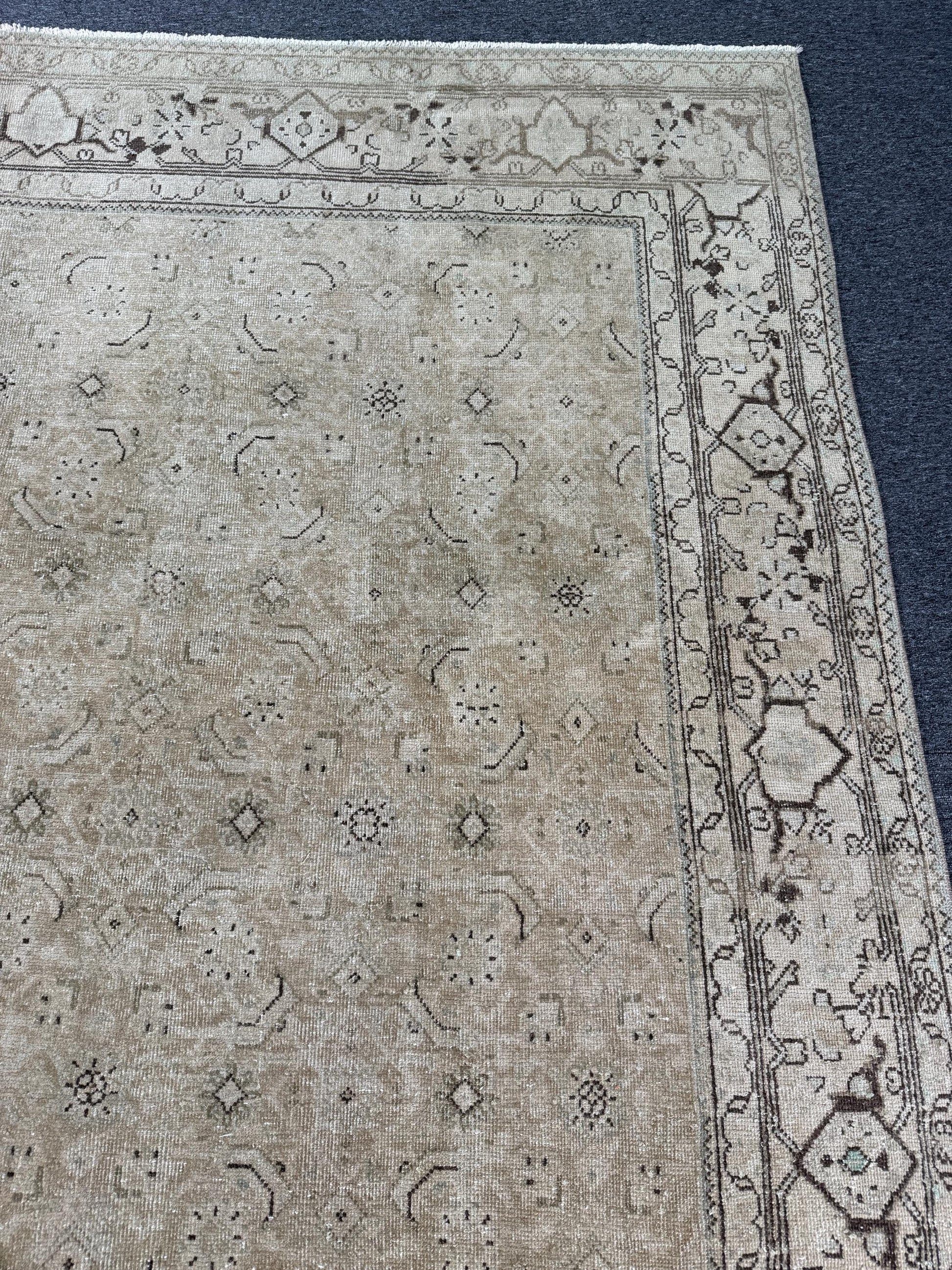 8'4"x10'2" feet Vintage Turkish Anatolian Rug,Natural Color Rug,46