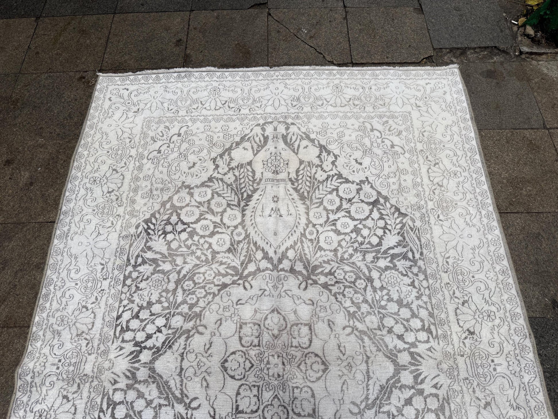 5'8"x8'8" feet Vintage Turkish Anatolian Rug, Gray Floral Rug,19