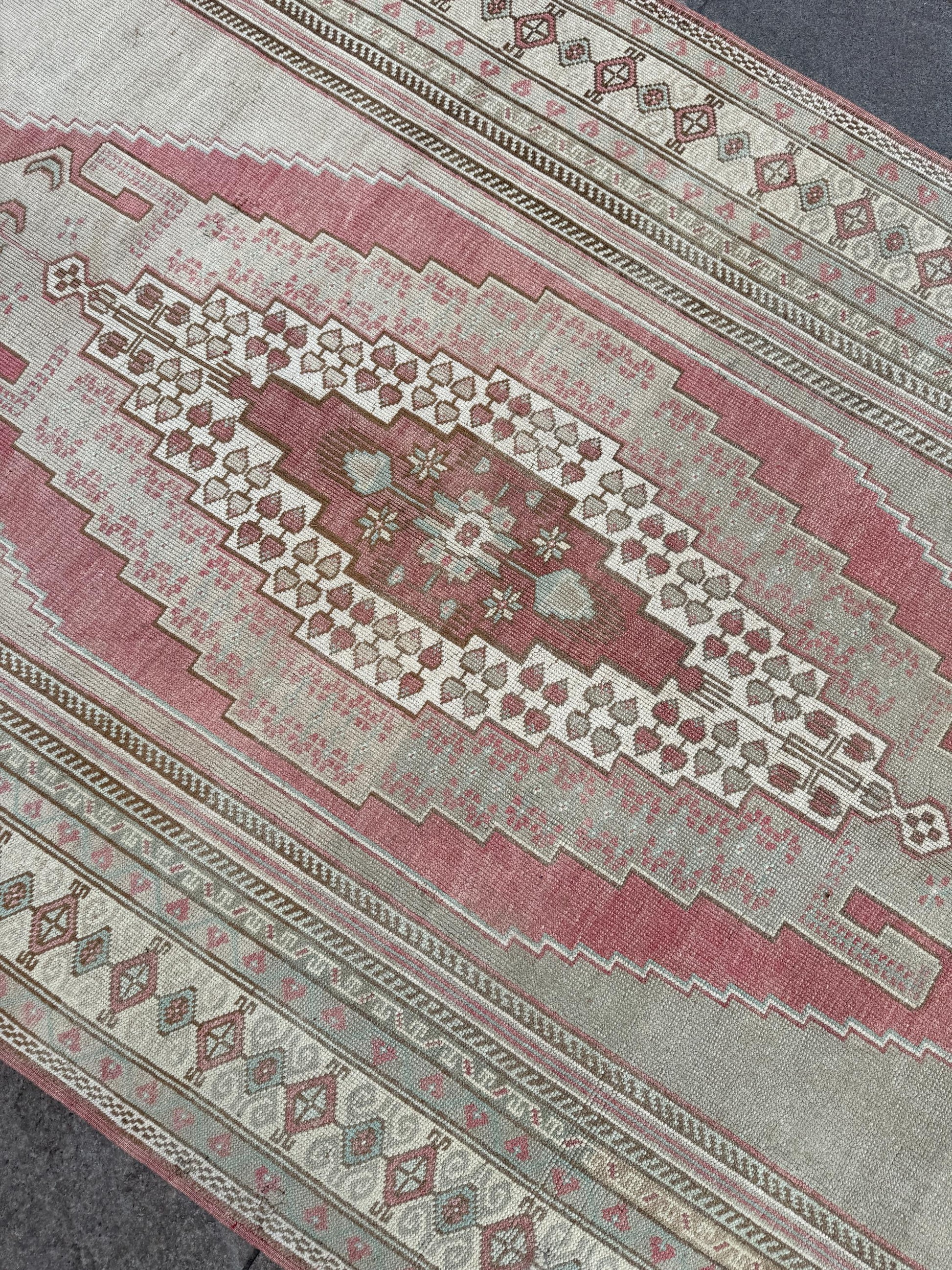 5'3"x10' feet Vintage Turkish Anatolian Rug,Brick Color Rug,757