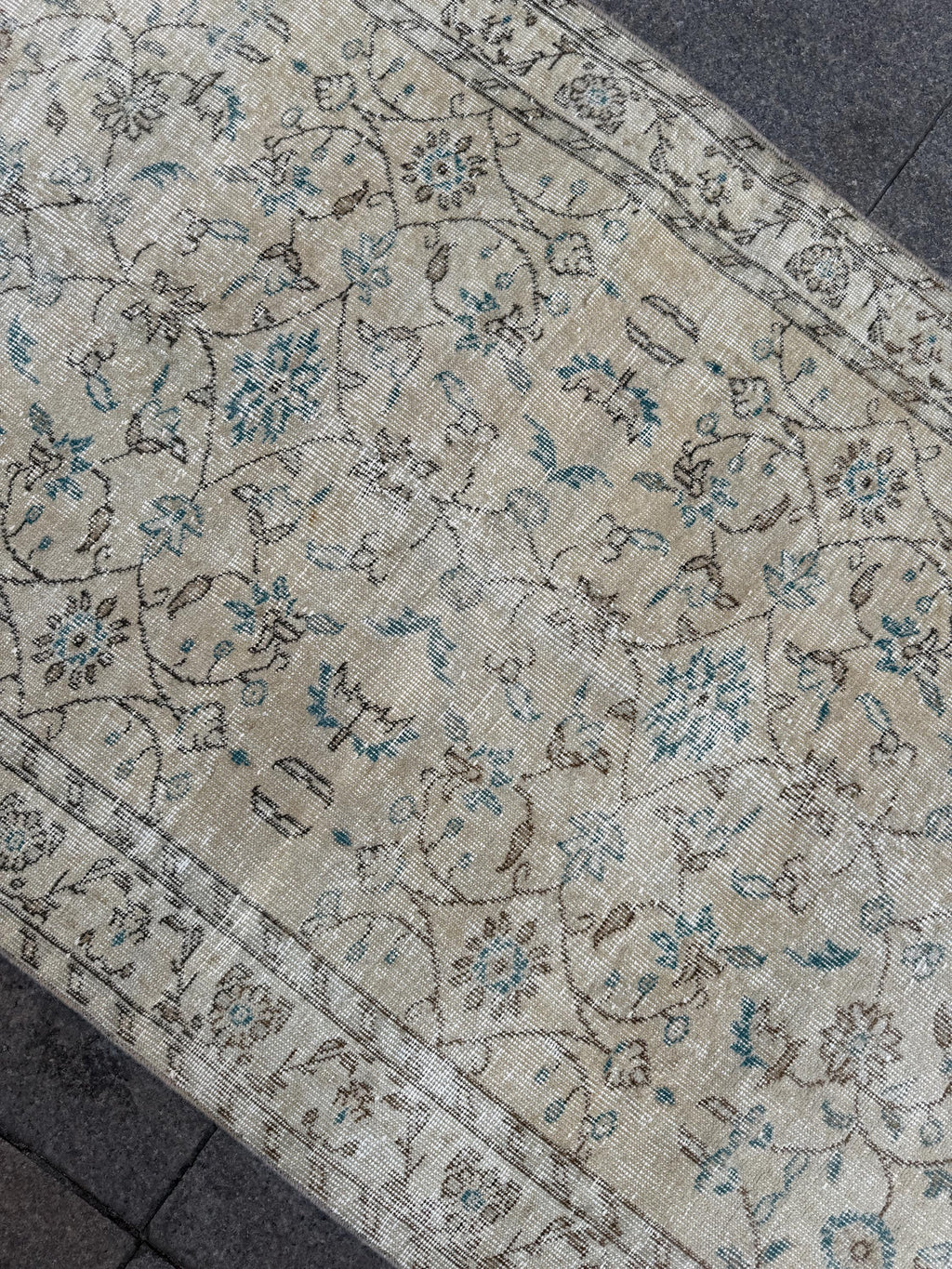3'10"x6'10" Vintage Anatolian Wool Rug,Floral Decoritive Beige Rug ,126