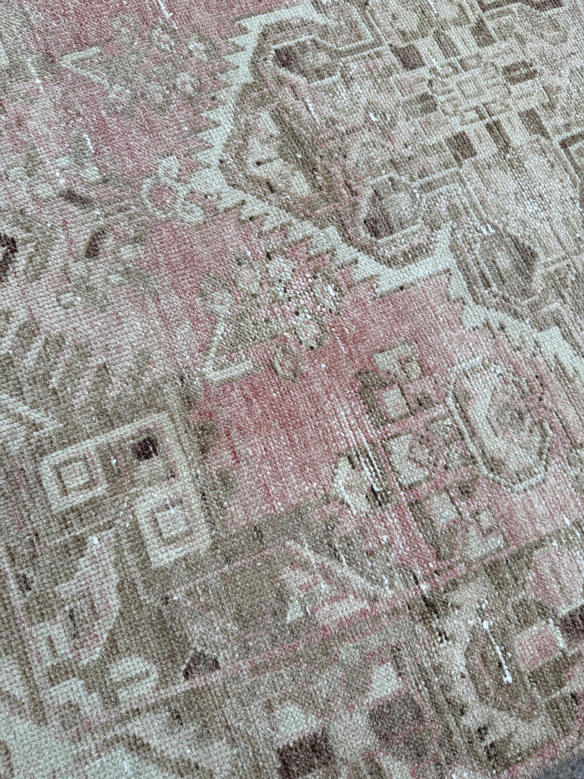 3'3"x10' feet Vintage Anatolian Wool Runner Rug,Geometric Decoritive Pink Rug ,502