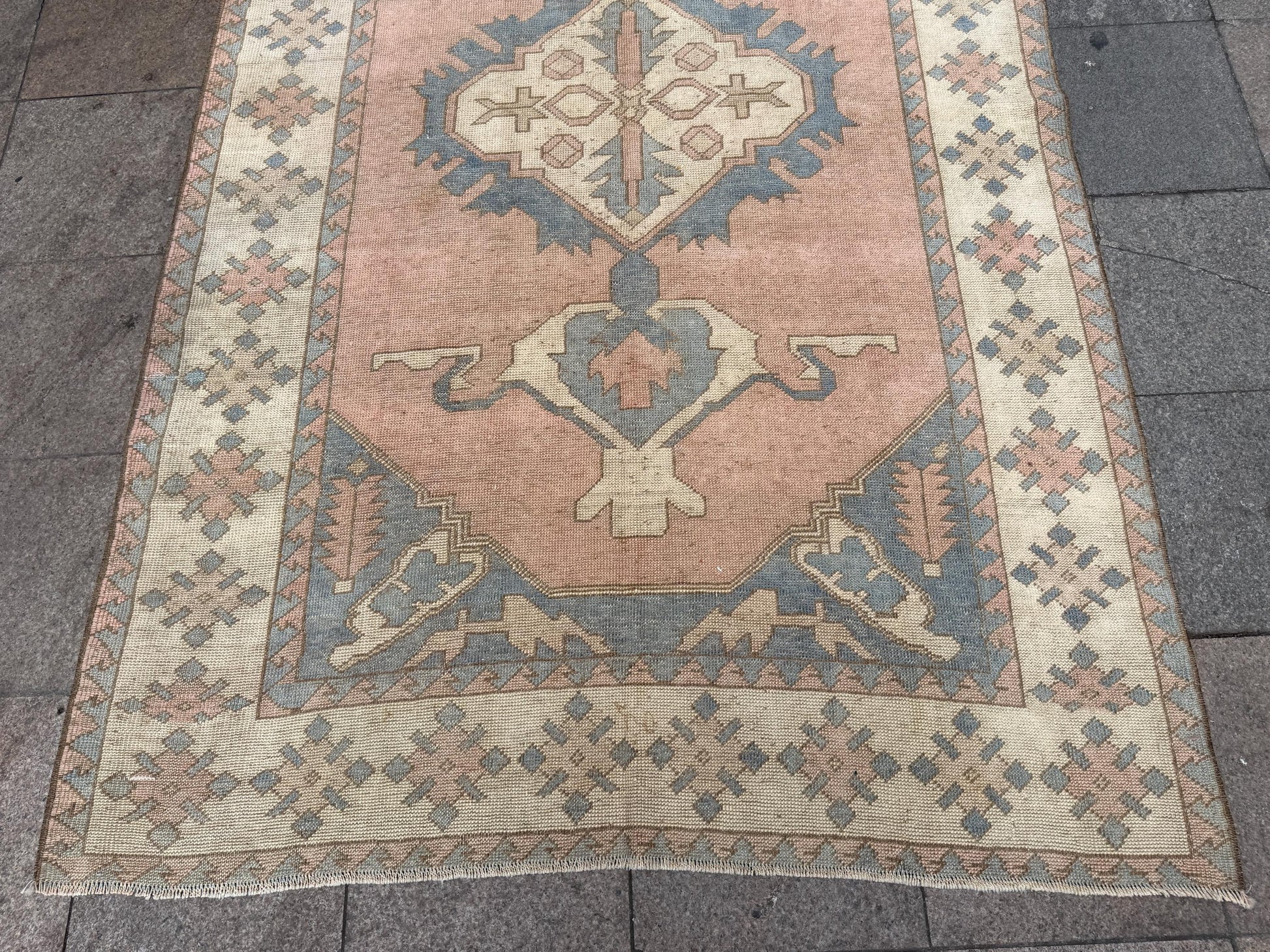 5'7"x9'3" feet Vintage Turkish Anatolian Rug,Pink Color Rug,585