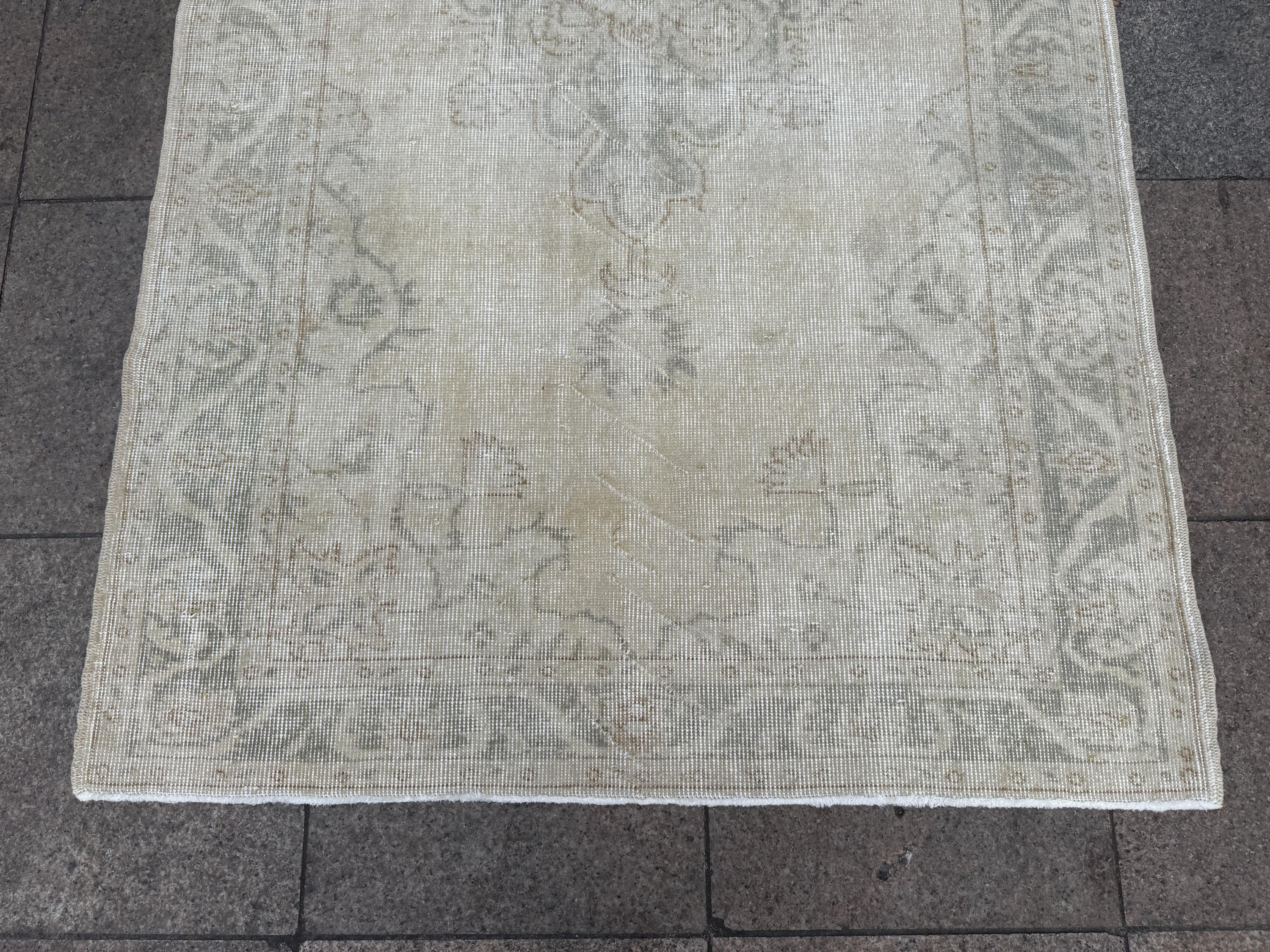 3'10"x6'6" feet  Vintage Turkish Anatolian Rug,Beige Color Rug,888