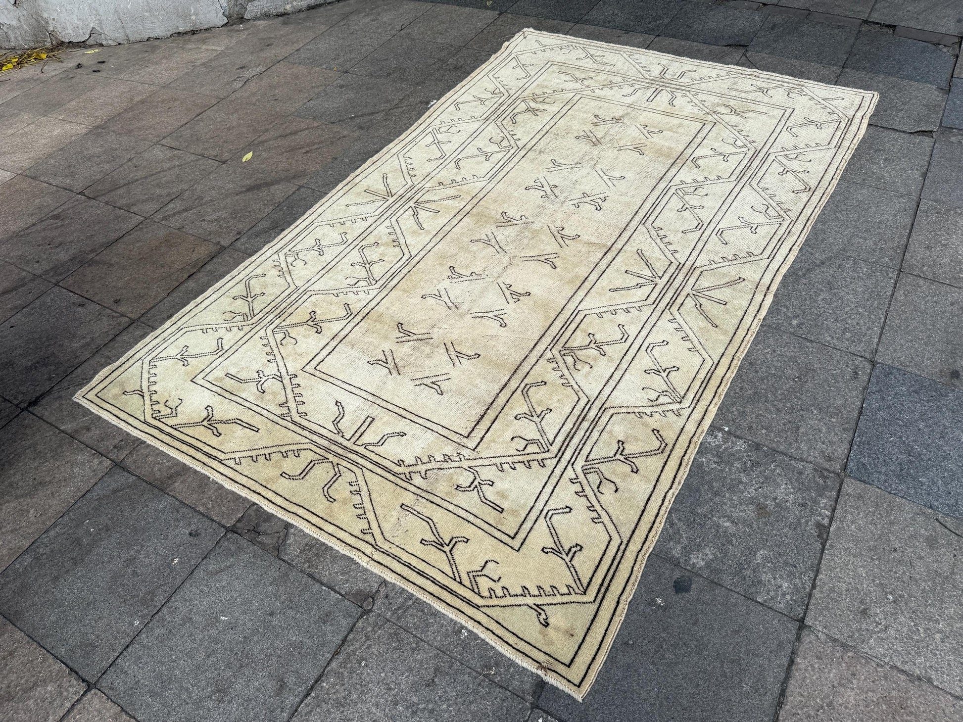5'3"x8'5" feet Vintage Anatolian Wool Rug,Geometric Decoritive Beige Rug ,296