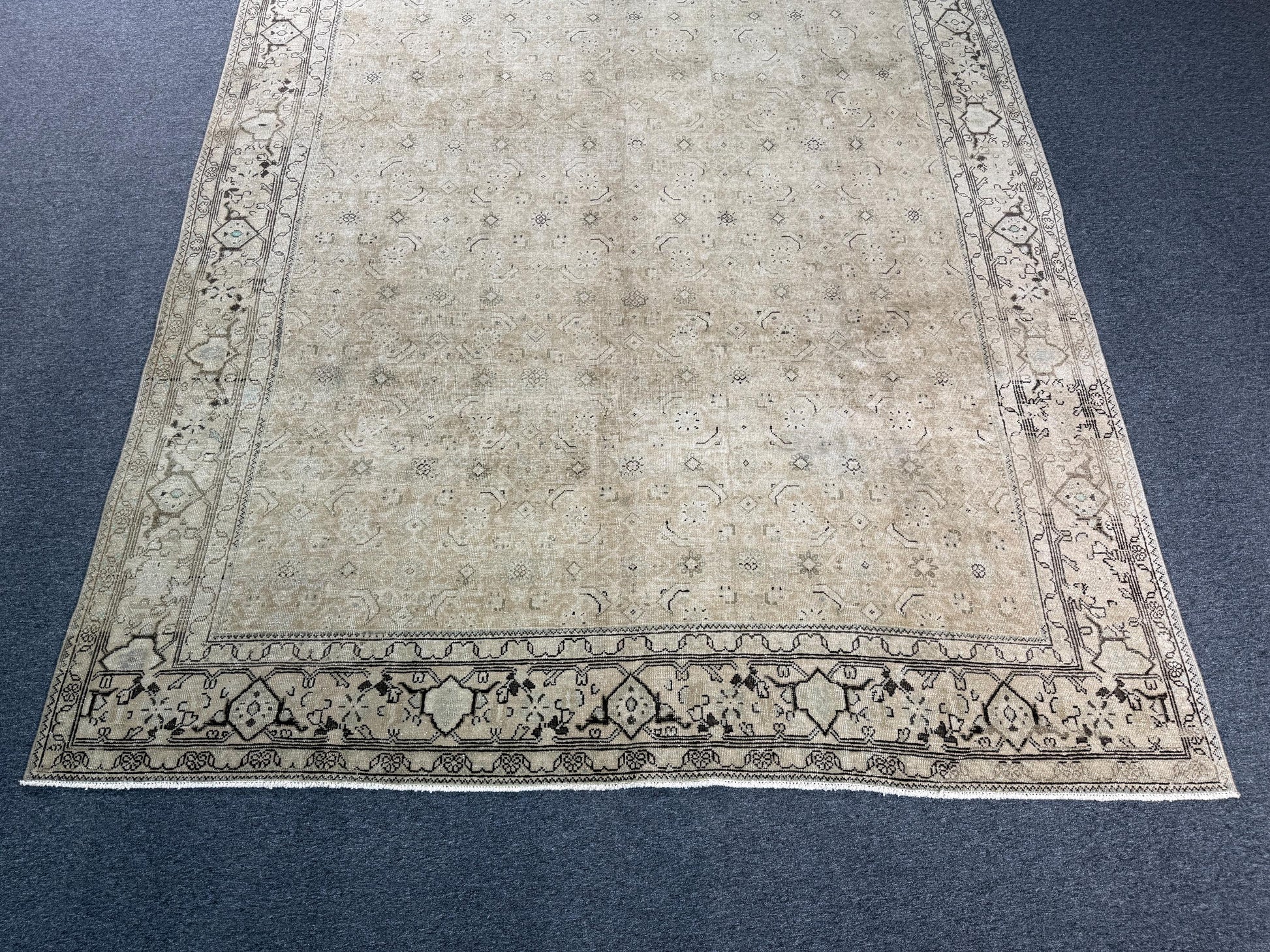 8'4"x10'2" feet Vintage Turkish Anatolian Rug,Natural Color Rug,46