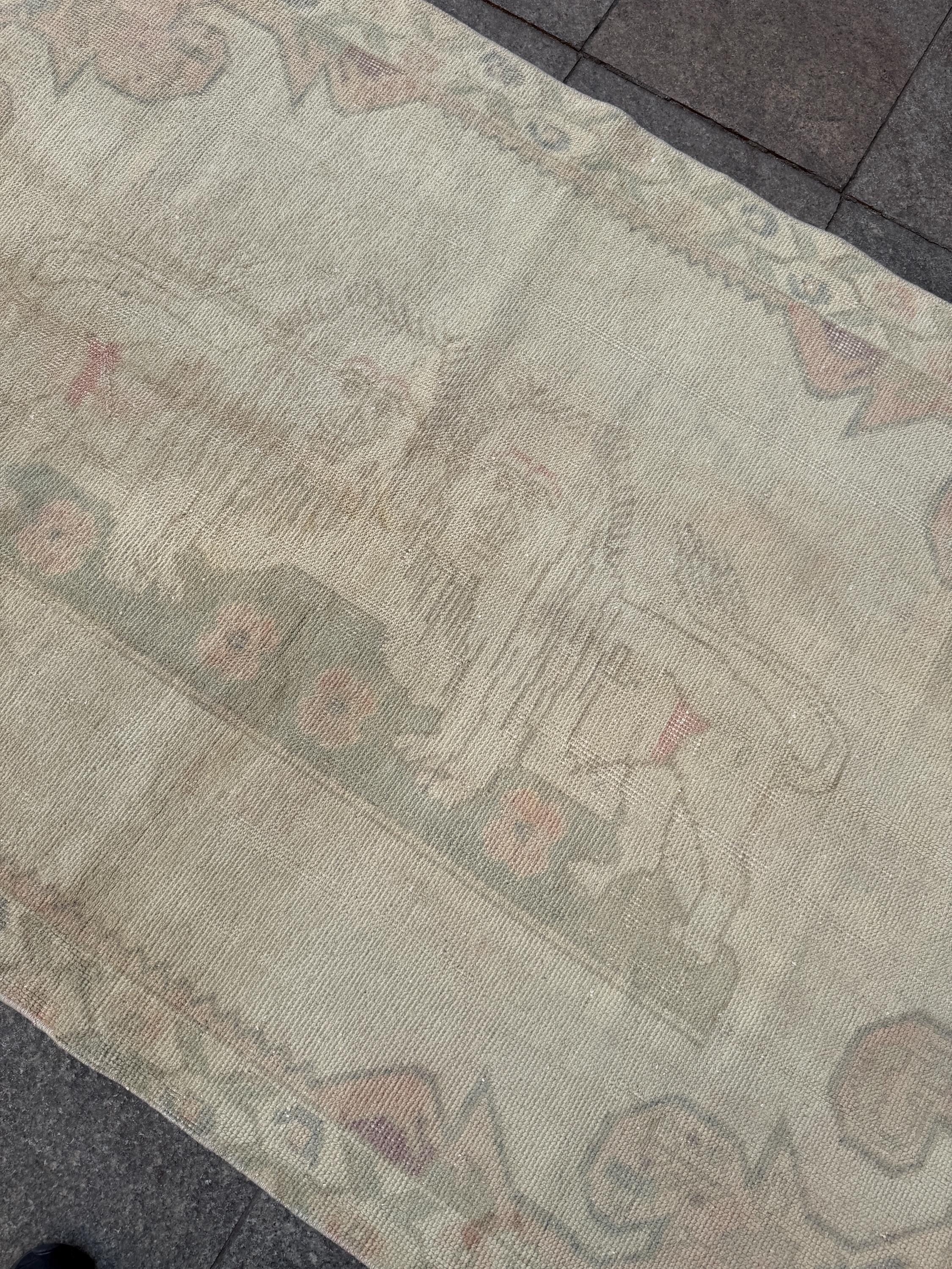 4'5"x7'6" feet Vintage Turkish Anatolian Rug,Beige Lion Rug,268