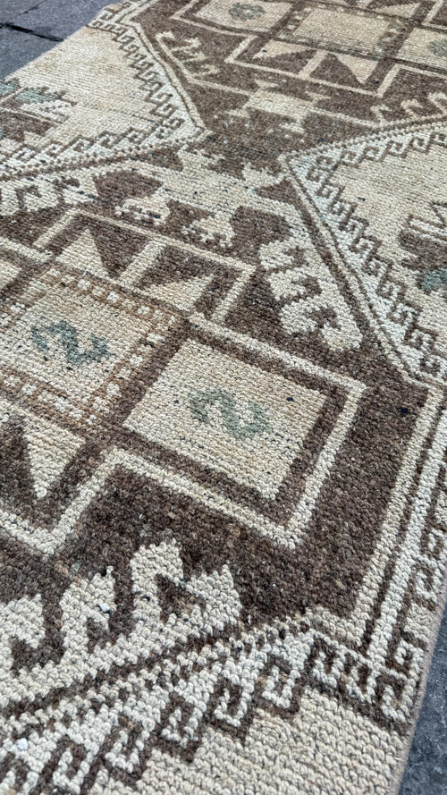 2'8"x10'3" feet Vintage Anatolian Wool Runner Rug,Geometric Decoritive Beige Rug ,389