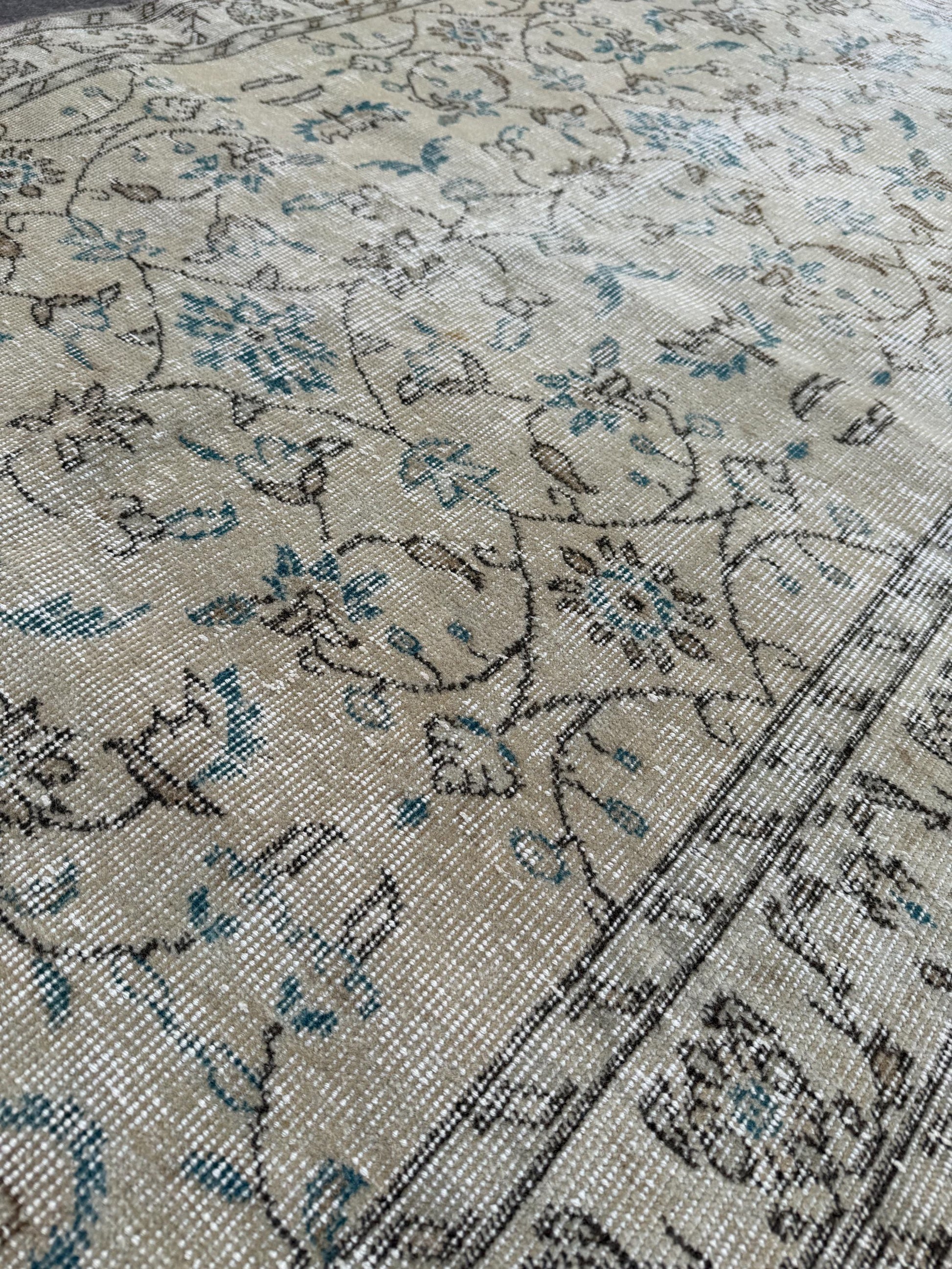 3'10"x6'10" Vintage Anatolian Wool Rug,Floral Decoritive Beige Rug ,126