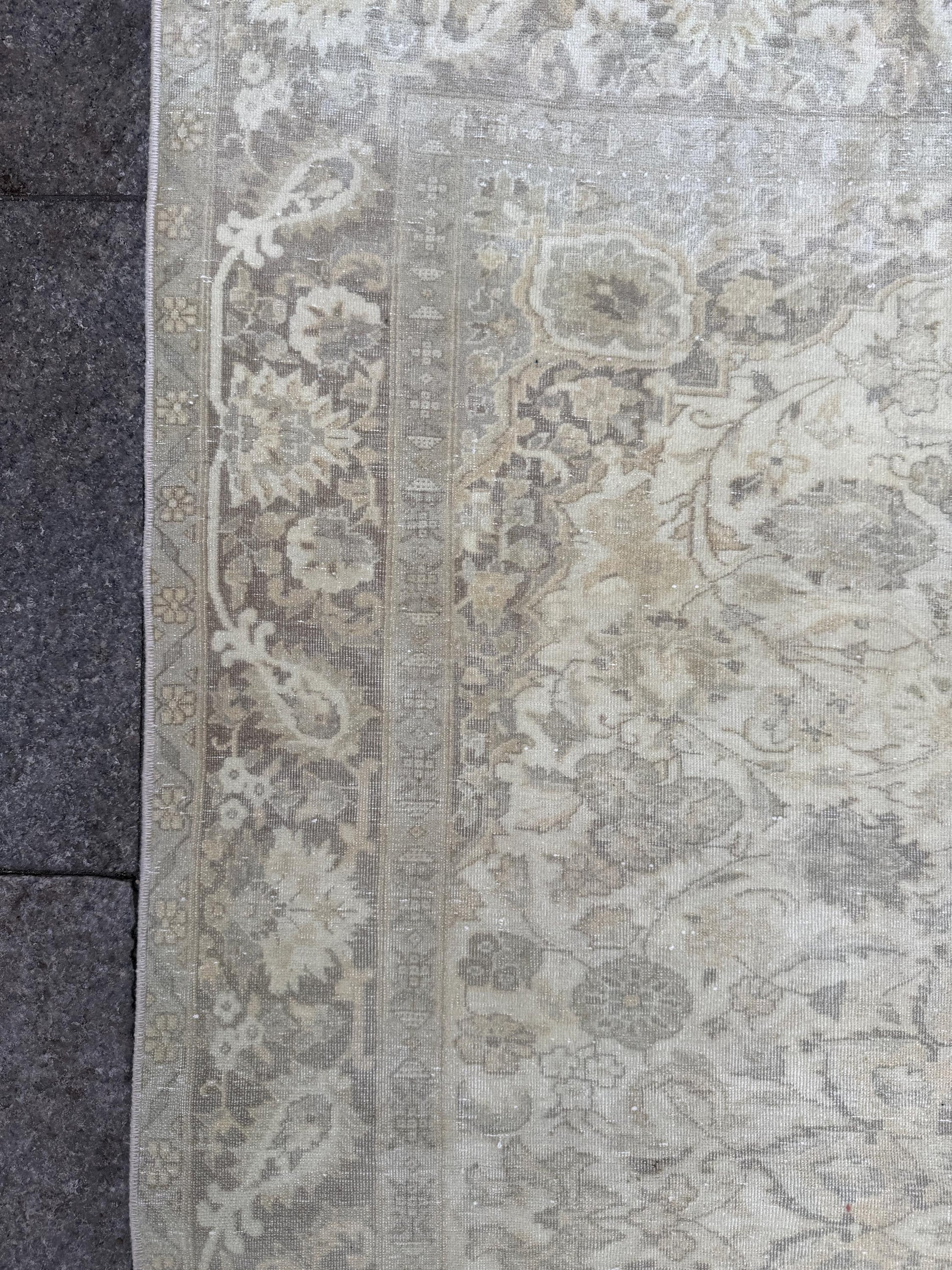 3'11"x5'9" feet Vintage Turkish Anatolian Rug,beige Floral Rug,129