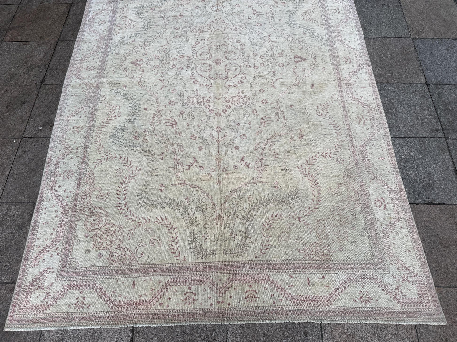 6'3"x9'8" feet Vintage Turkish Anatolian Rug,Beige Floral Rug,50
