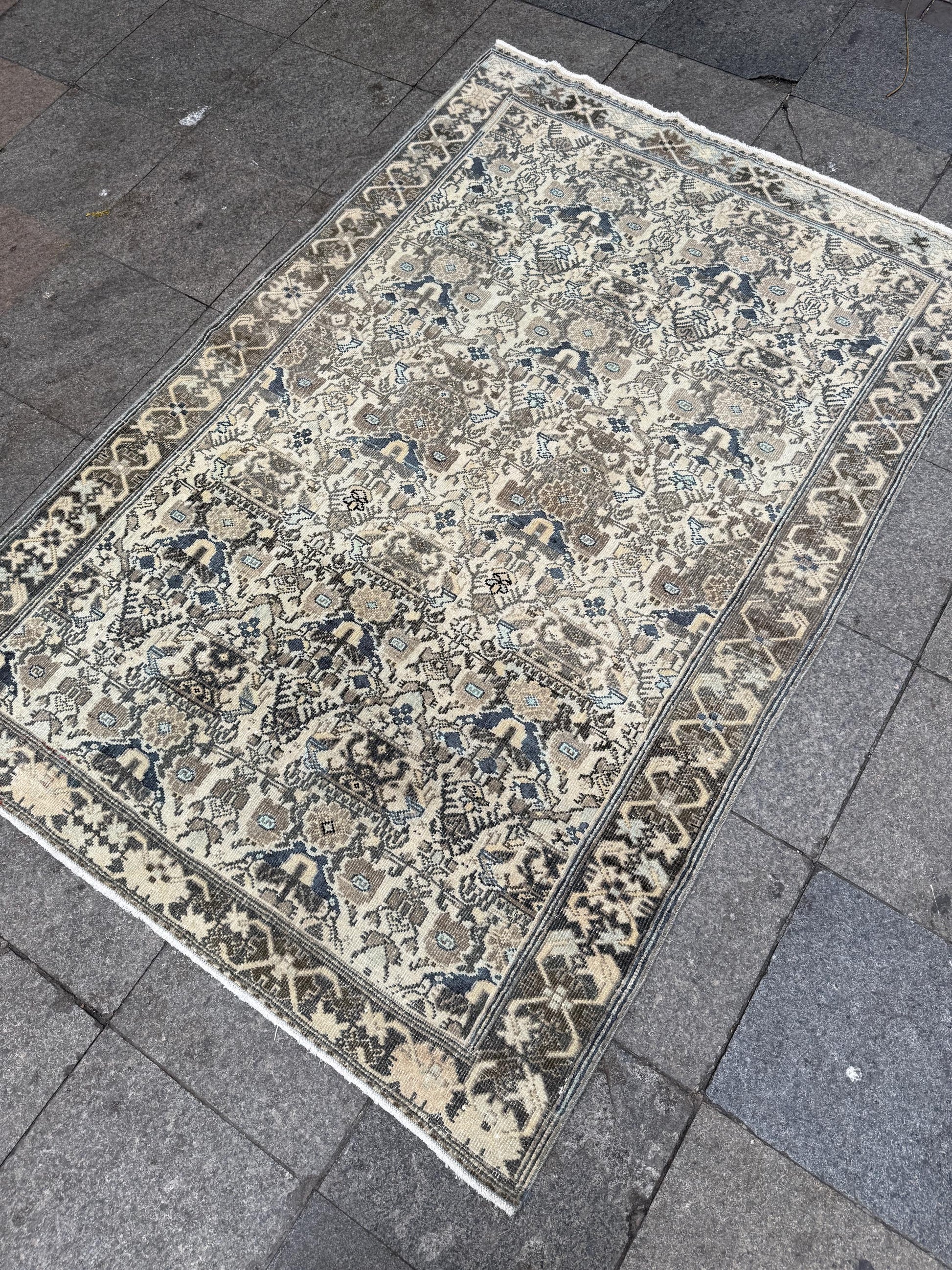 4'8"x6'9" feet  Vintage Turkish Anatolian Rug,Beige Color Rug,65