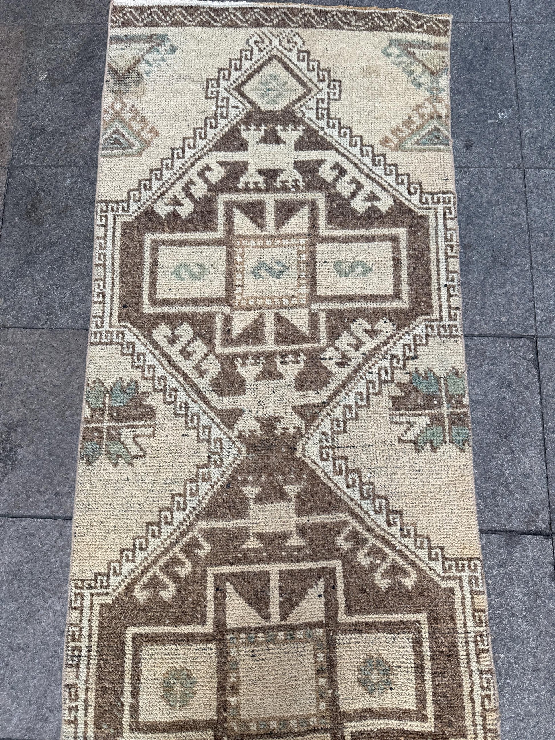 2'8"x10'3" feet Vintage Anatolian Wool Runner Rug,Geometric Decoritive Beige Rug ,389
