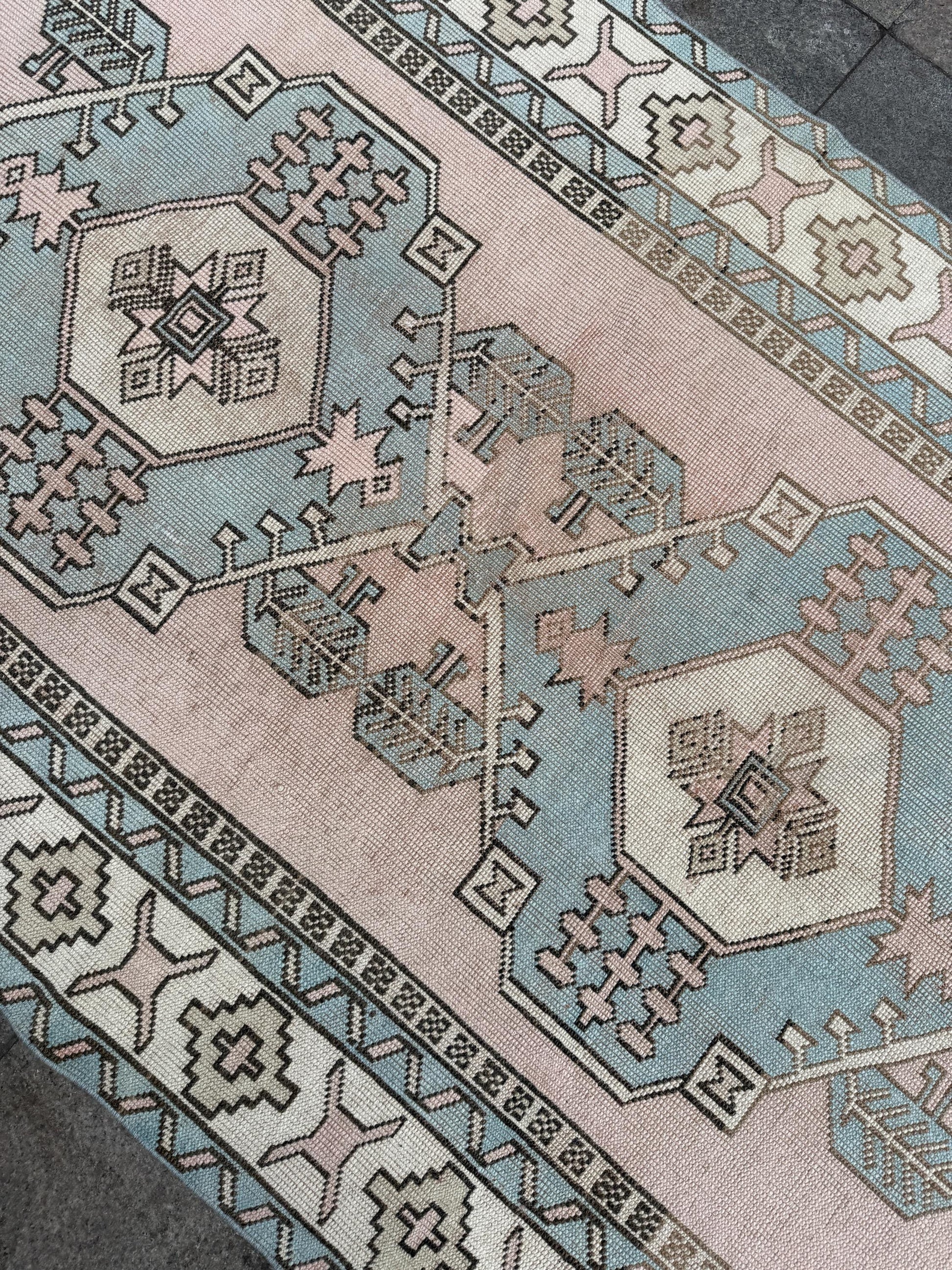 5'x8' feet Vintage Anatolian Wool Rug,Floral Decoritive Pink Rug ,371