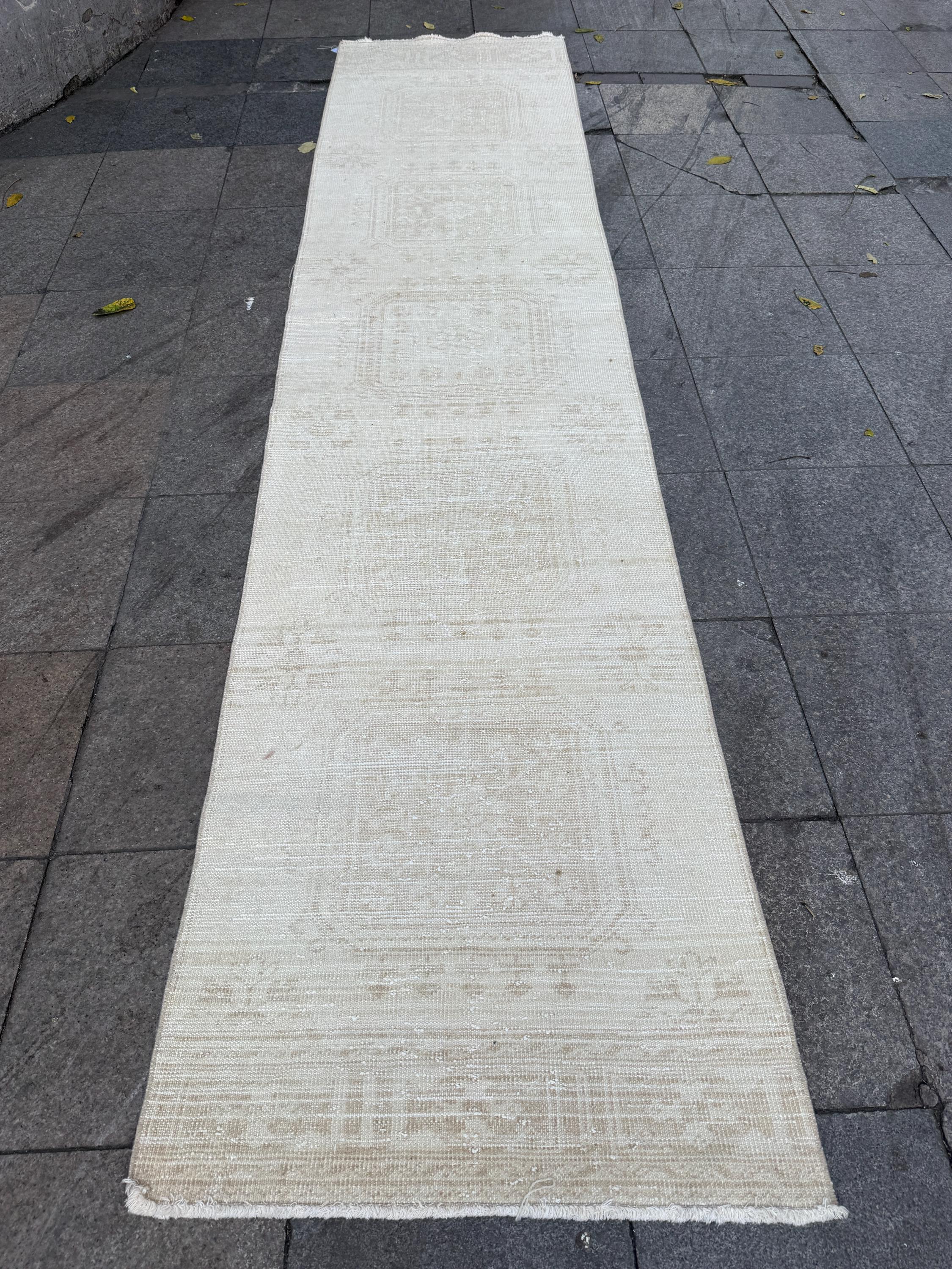 2'9"x12'2" feet Vintage Anatolian Wool Runner Rug,Floral Decoritive Beige Rug ,288