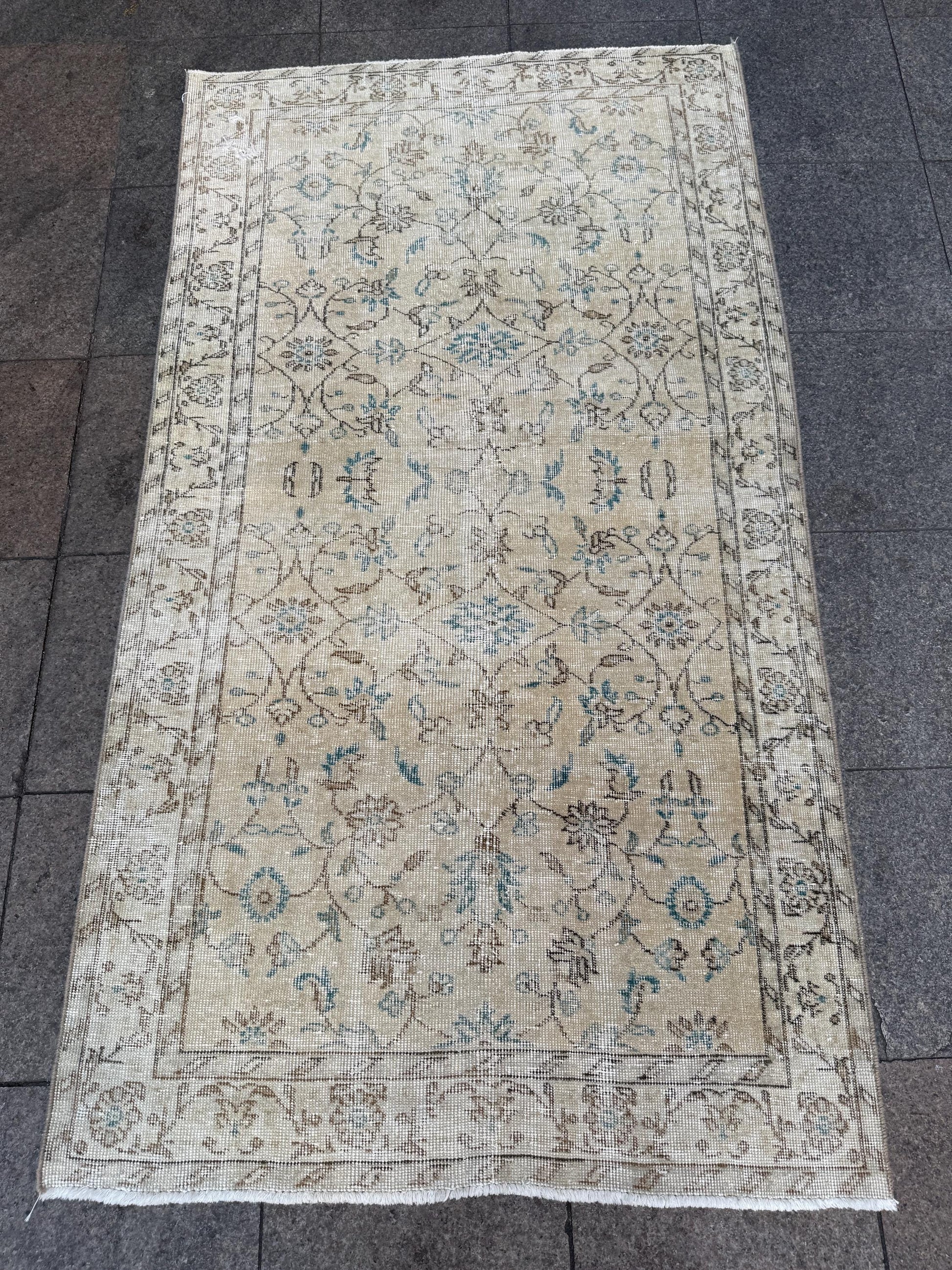 3'10"x6'10" Vintage Anatolian Wool Rug,Floral Decoritive Beige Rug ,126