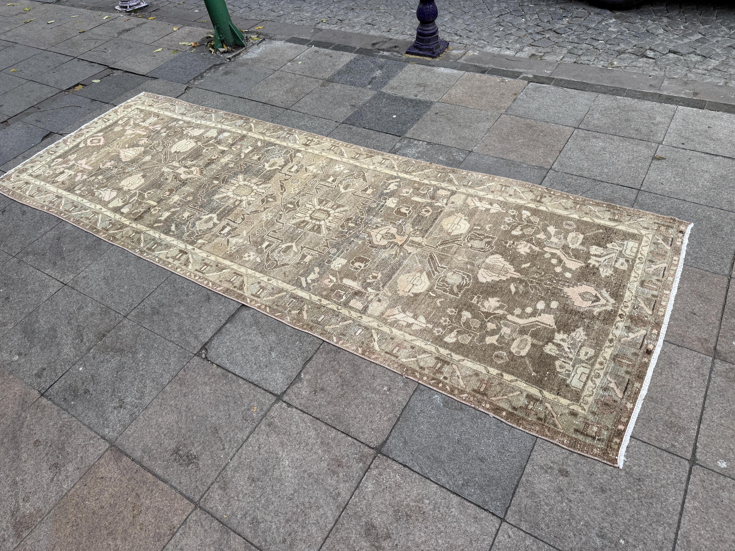 3'11"x11' feet Vintage Anatolian Wool Runner Rug,Floral Decoritive Beige Runner ,134