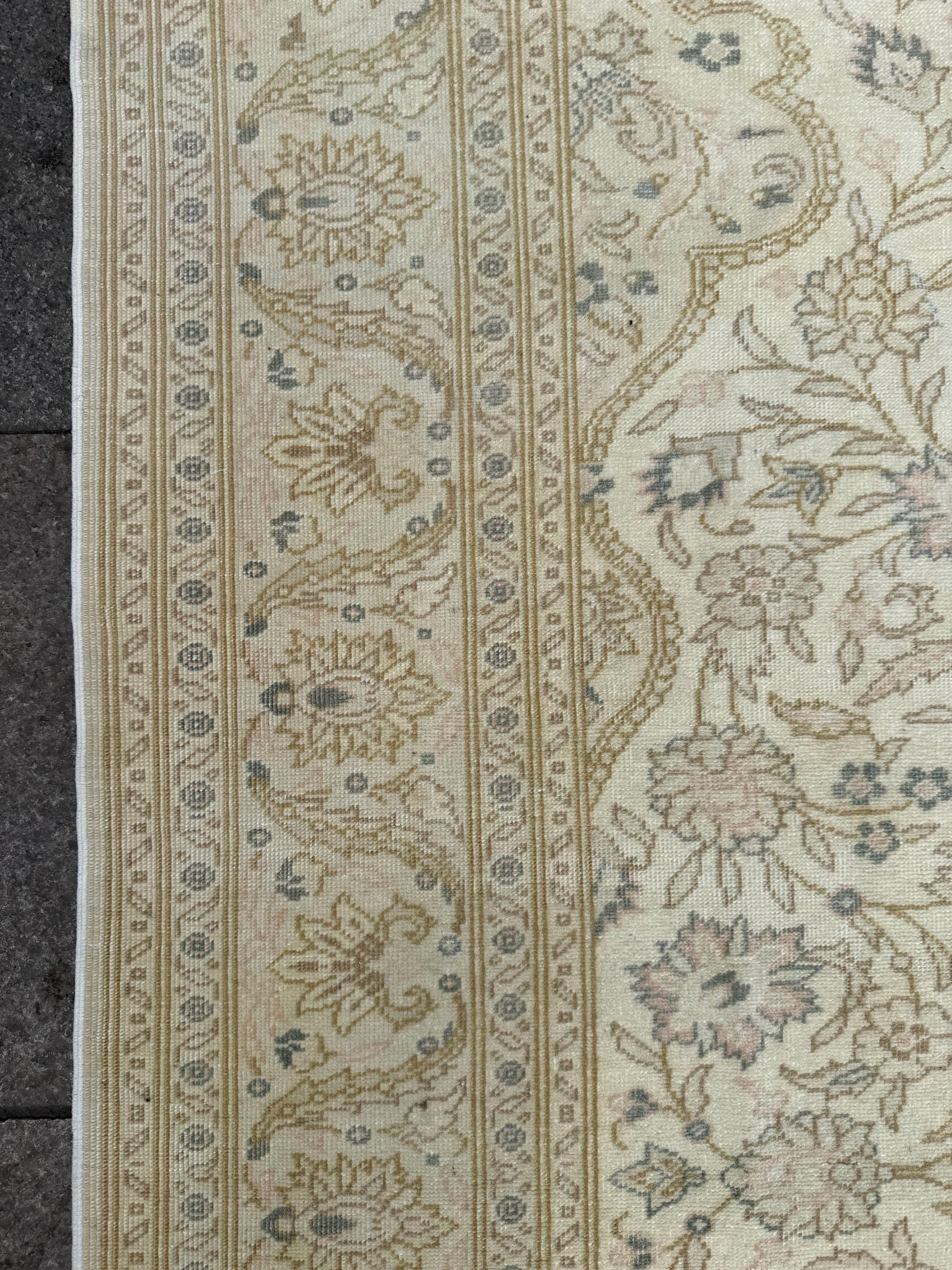 6'5"x10'2" feet Vintage Turkish Anatolian Rug,Beige Color Floral Rug,286